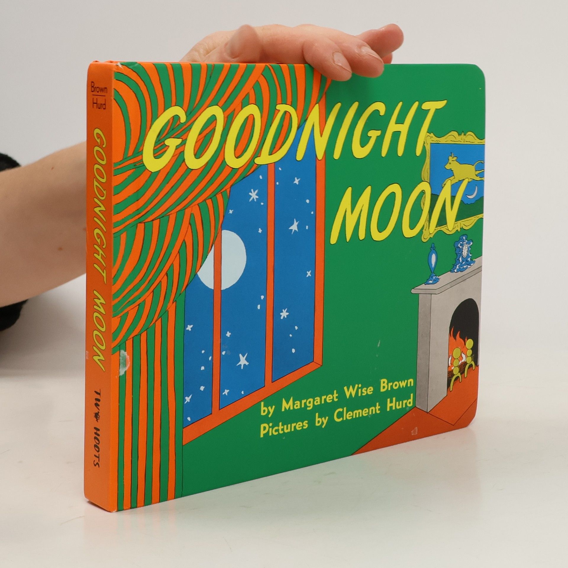 Margaret Wise Brown Goodnight Moon