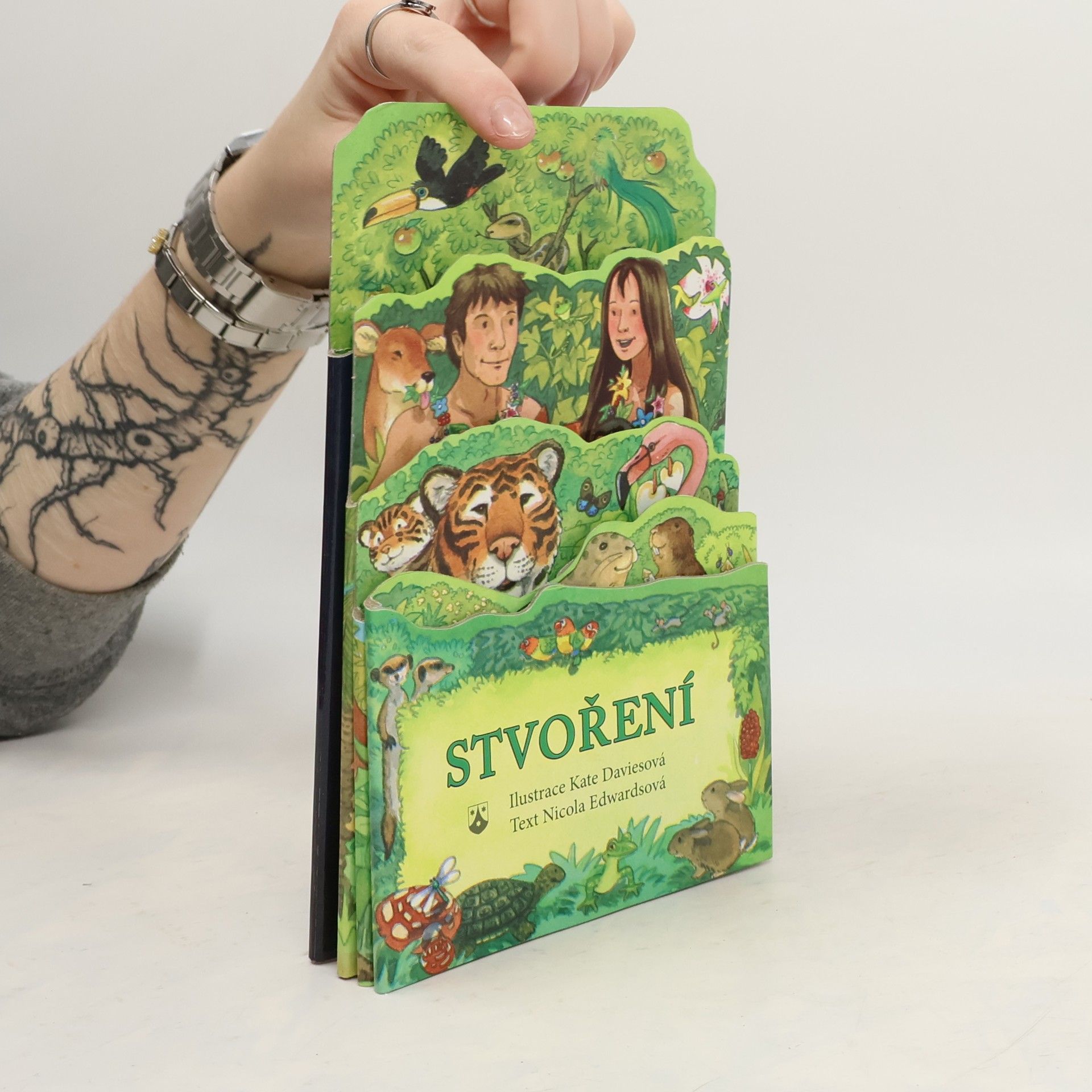 Nicola Edwards Stvoření