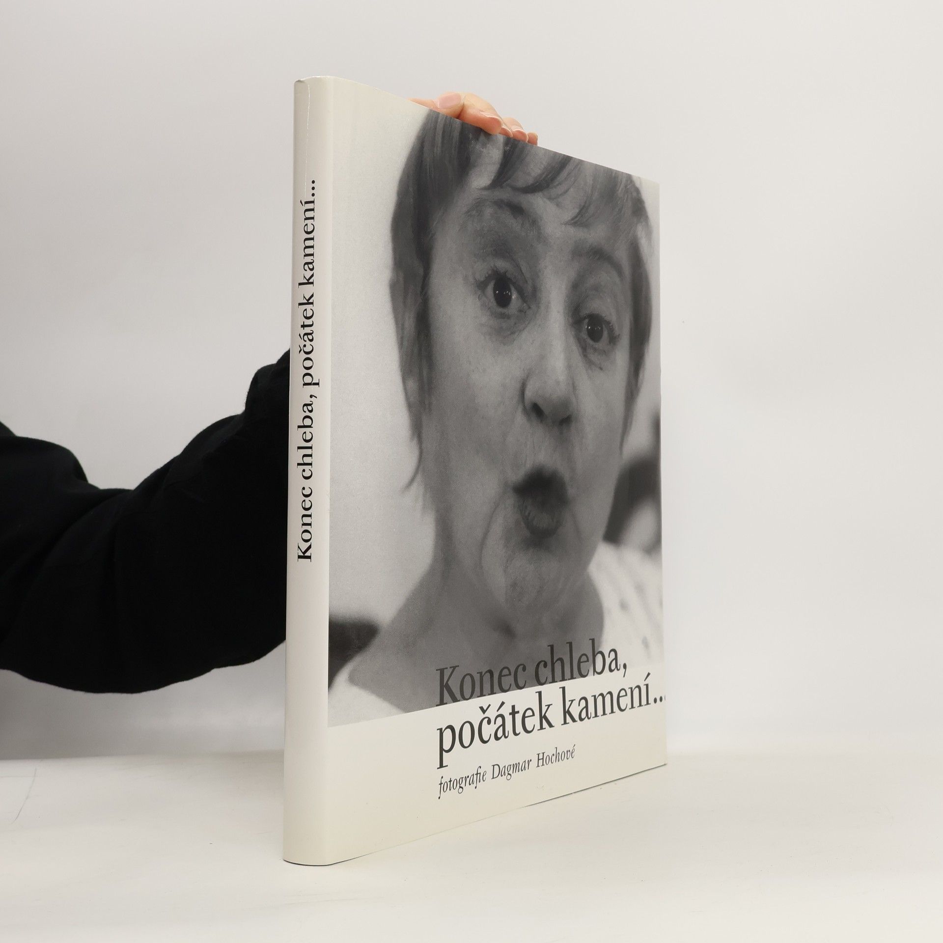 Konec chleba, počátek kamení