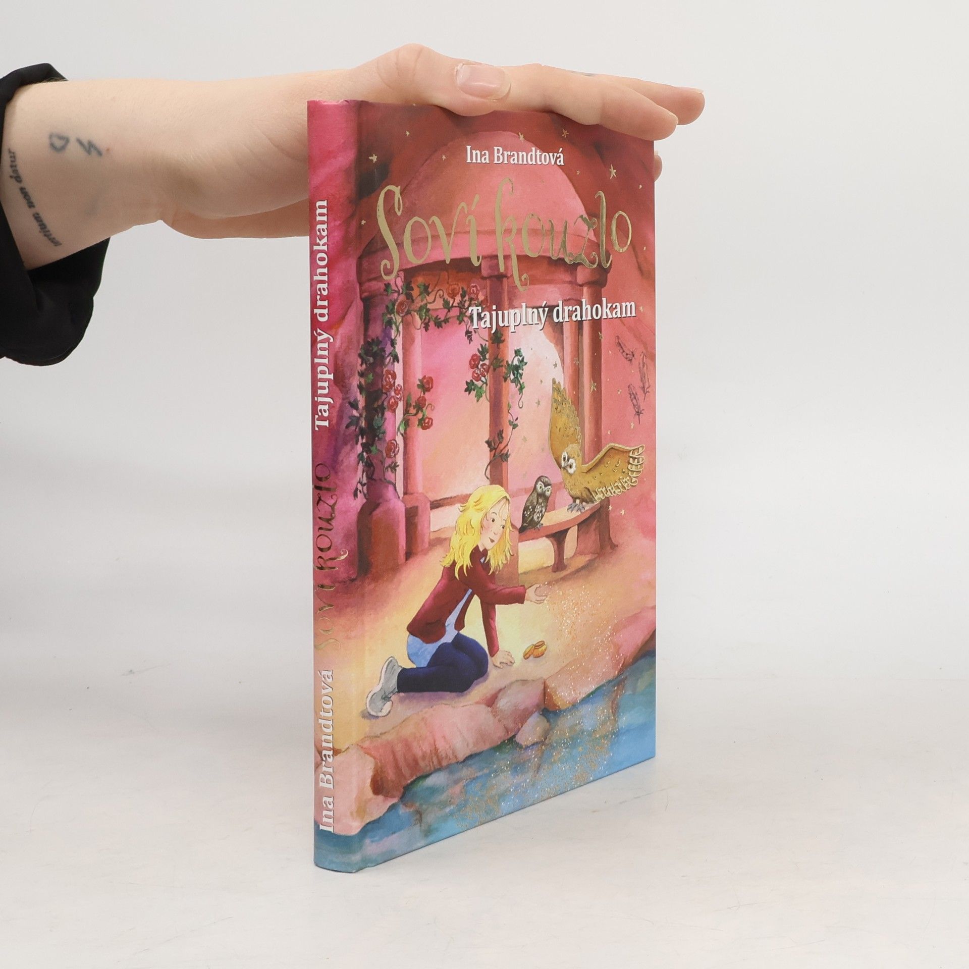 Soví kouzlo. Tajuplný drahokam