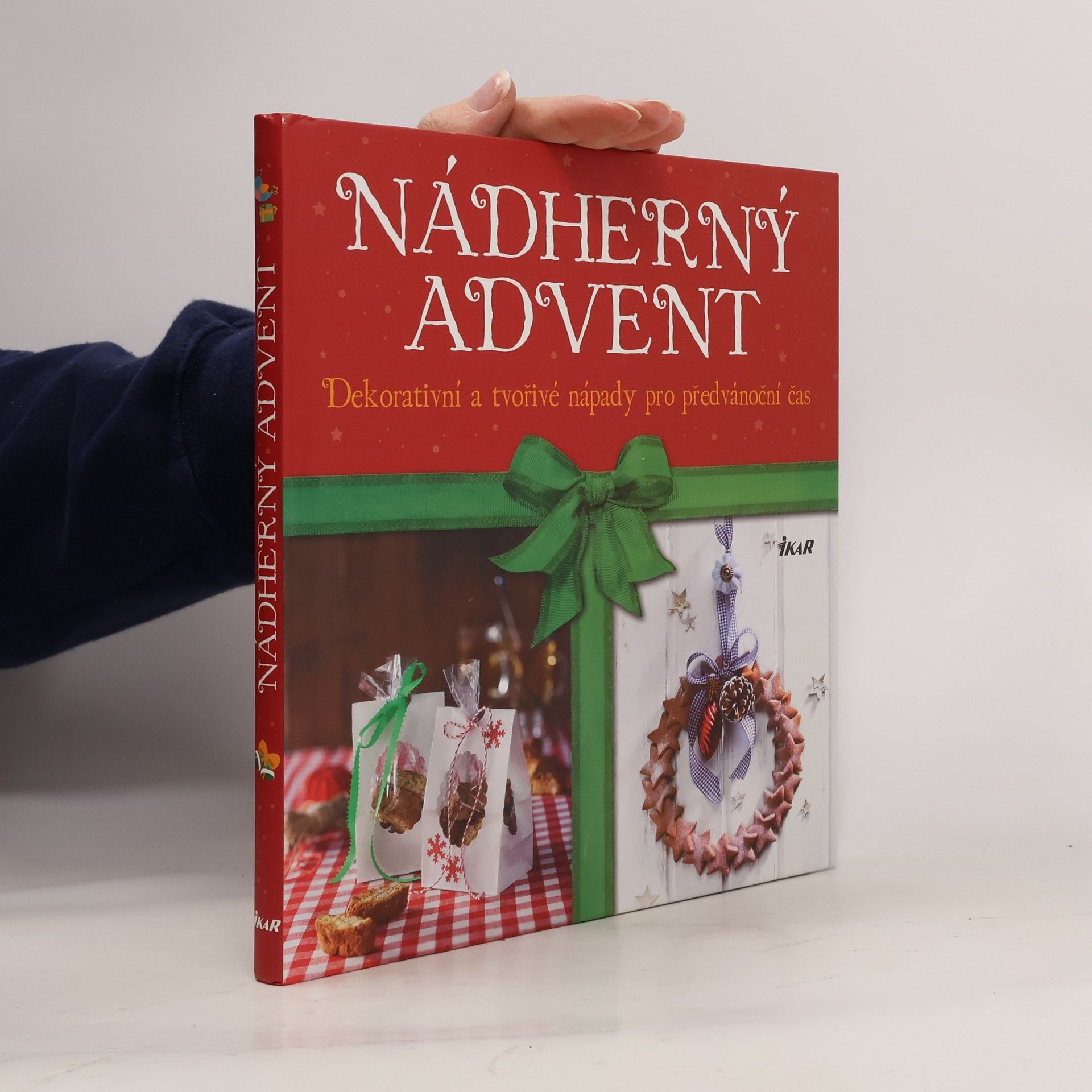 Collectif d'auteurs Nádherný advent