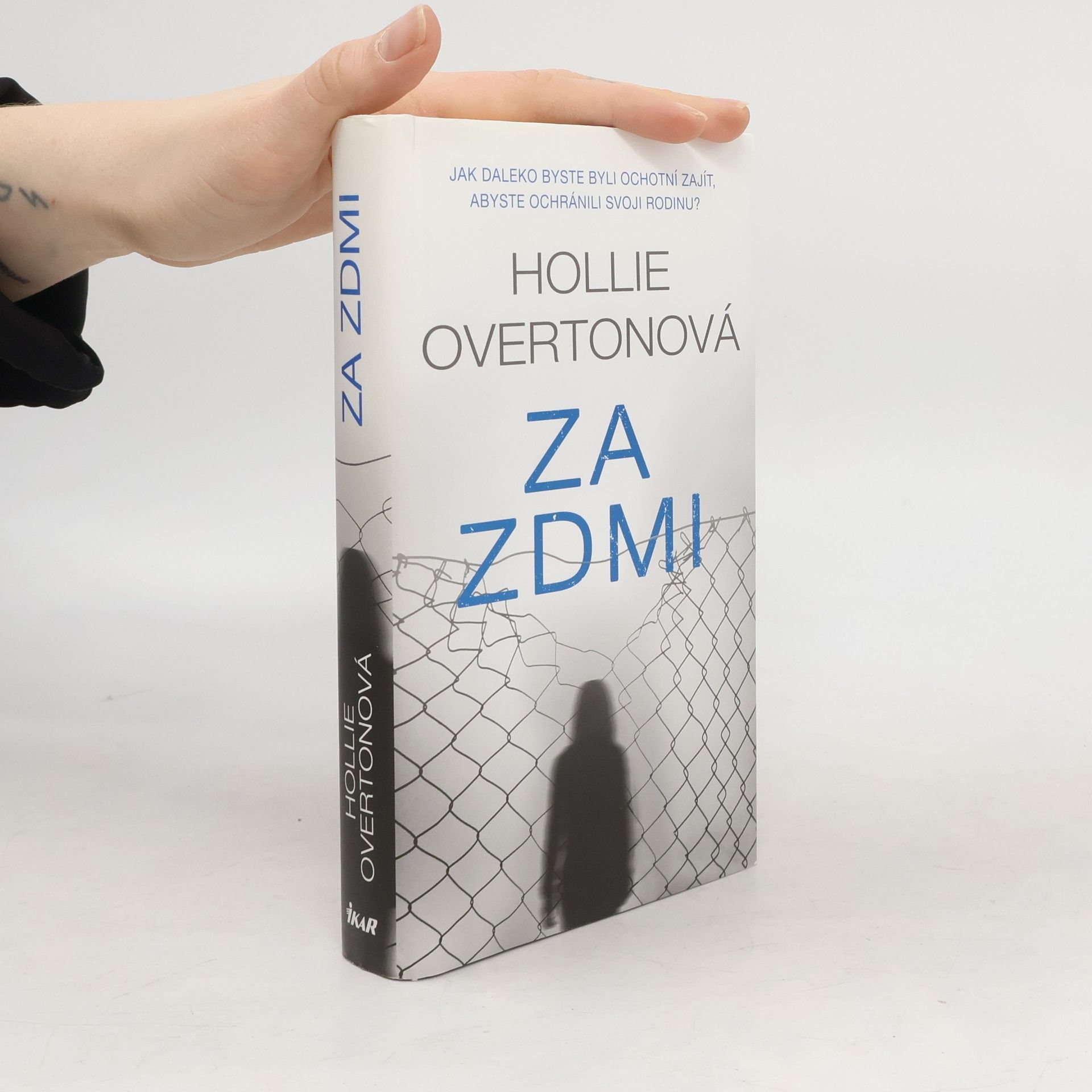 Hollie Overton Za zdmi