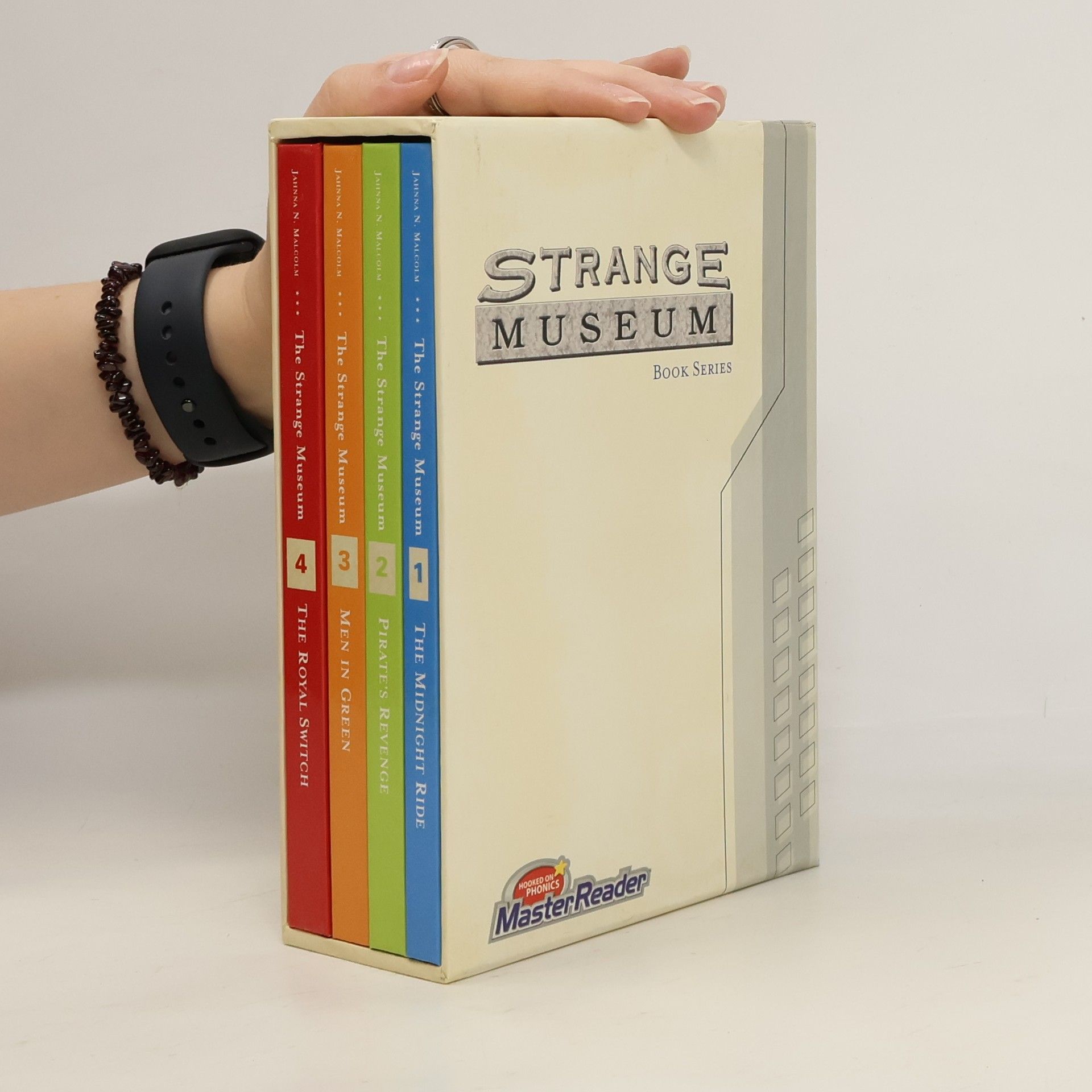 Jahnna N. Malcolm The Strange Museum 1-4