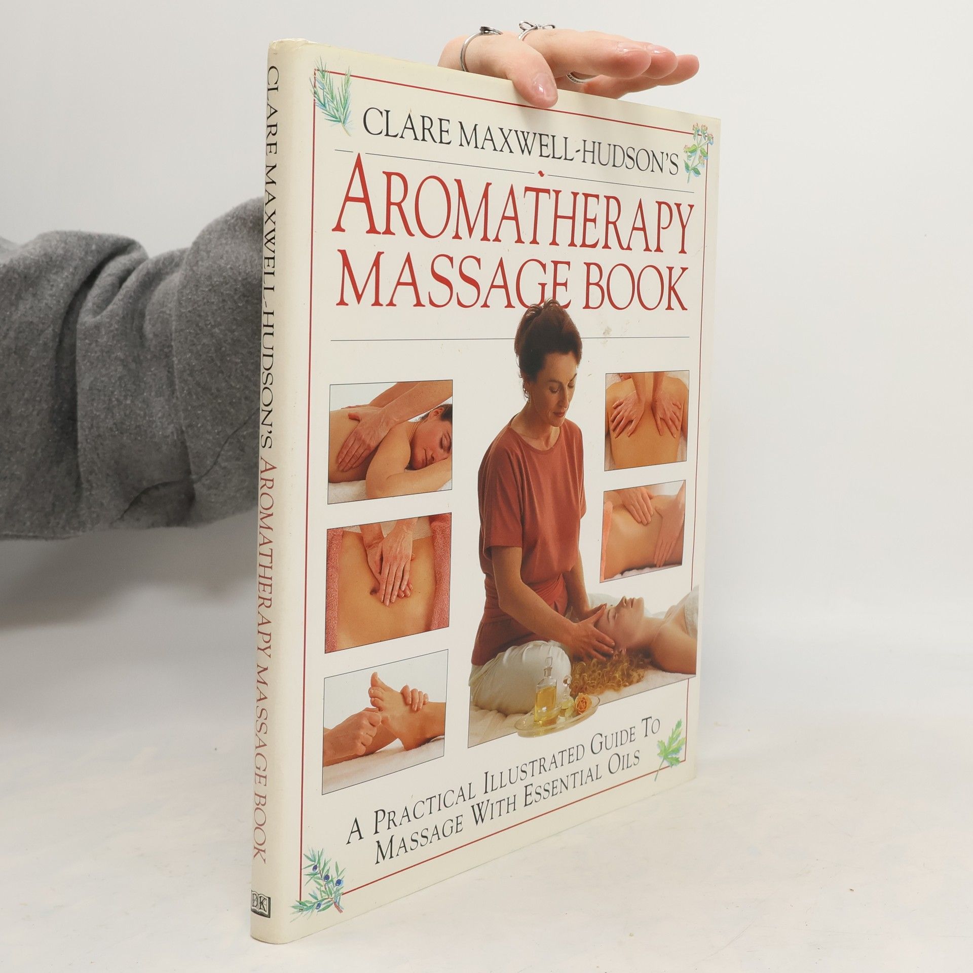 Clare Maxwell-Hudson Aromatherapy Massage Book