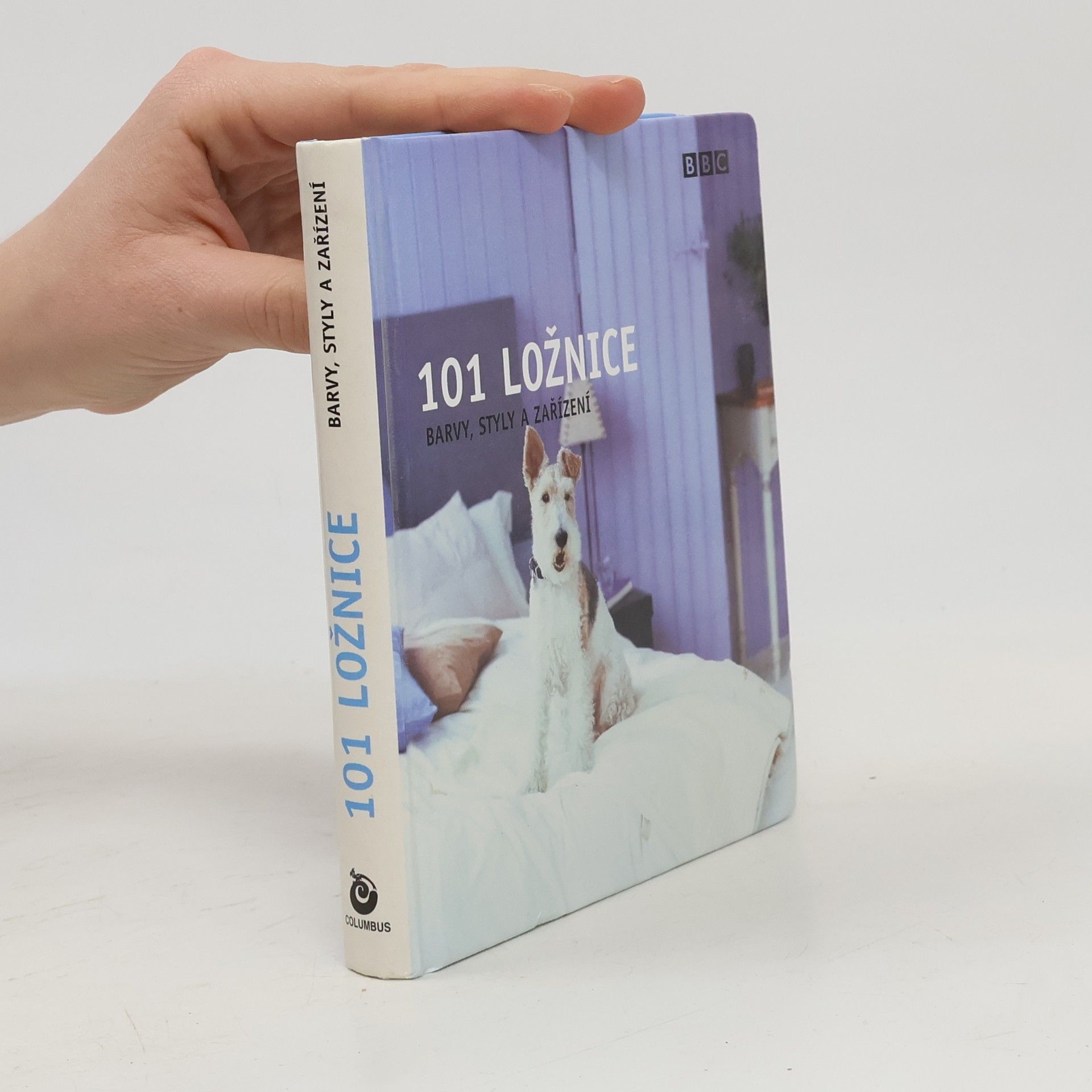 Julie Savill 101 ložnice. Barvy, styly, zařízení