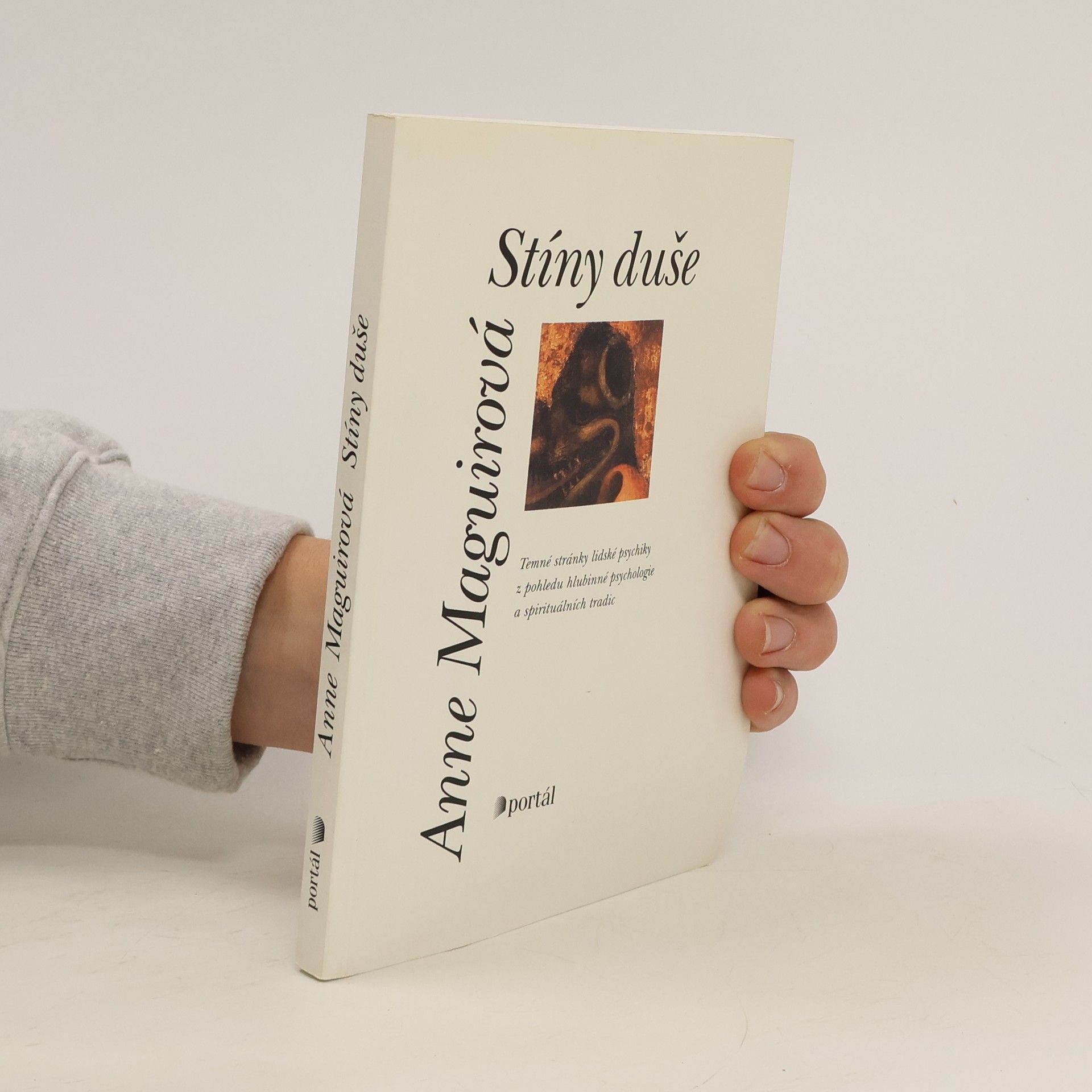 Anne Maguire Stíny duše