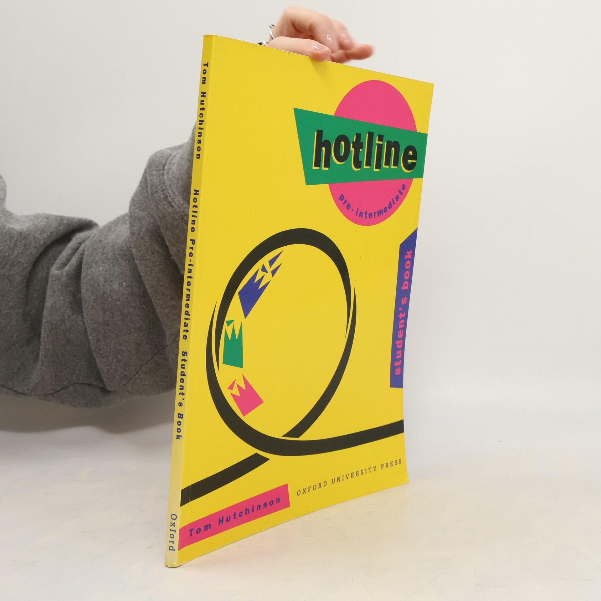 Tom Hutchinson Hotline Pre-intermediate. Student's Book