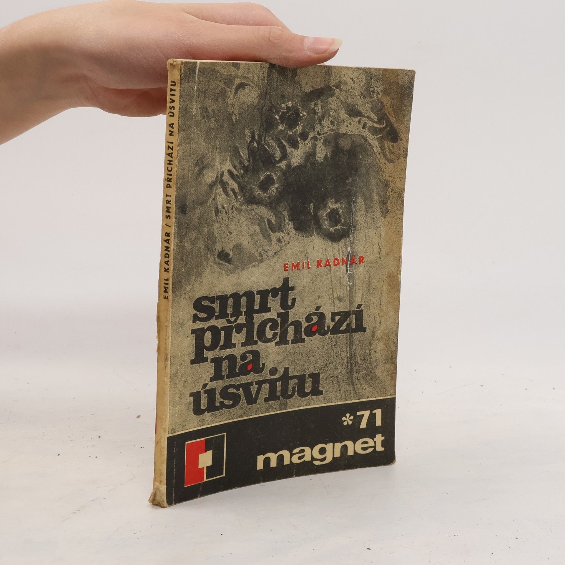 Emil Kadnár Smrt přichází na úsvitu