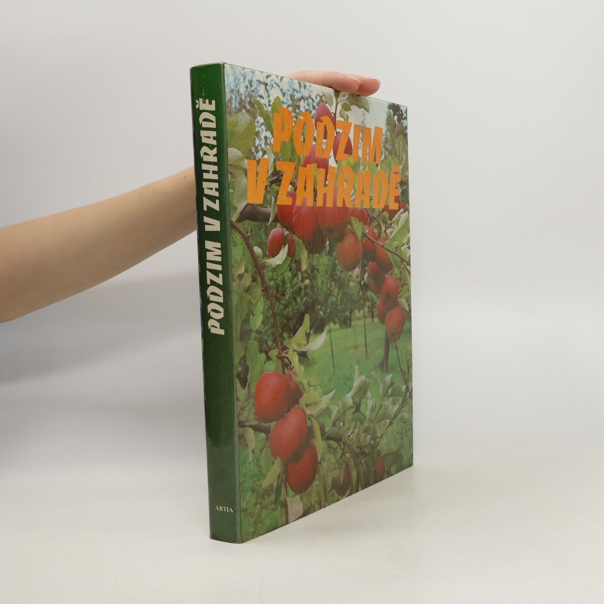 Collectif d'auteurs Podzim v zahradě