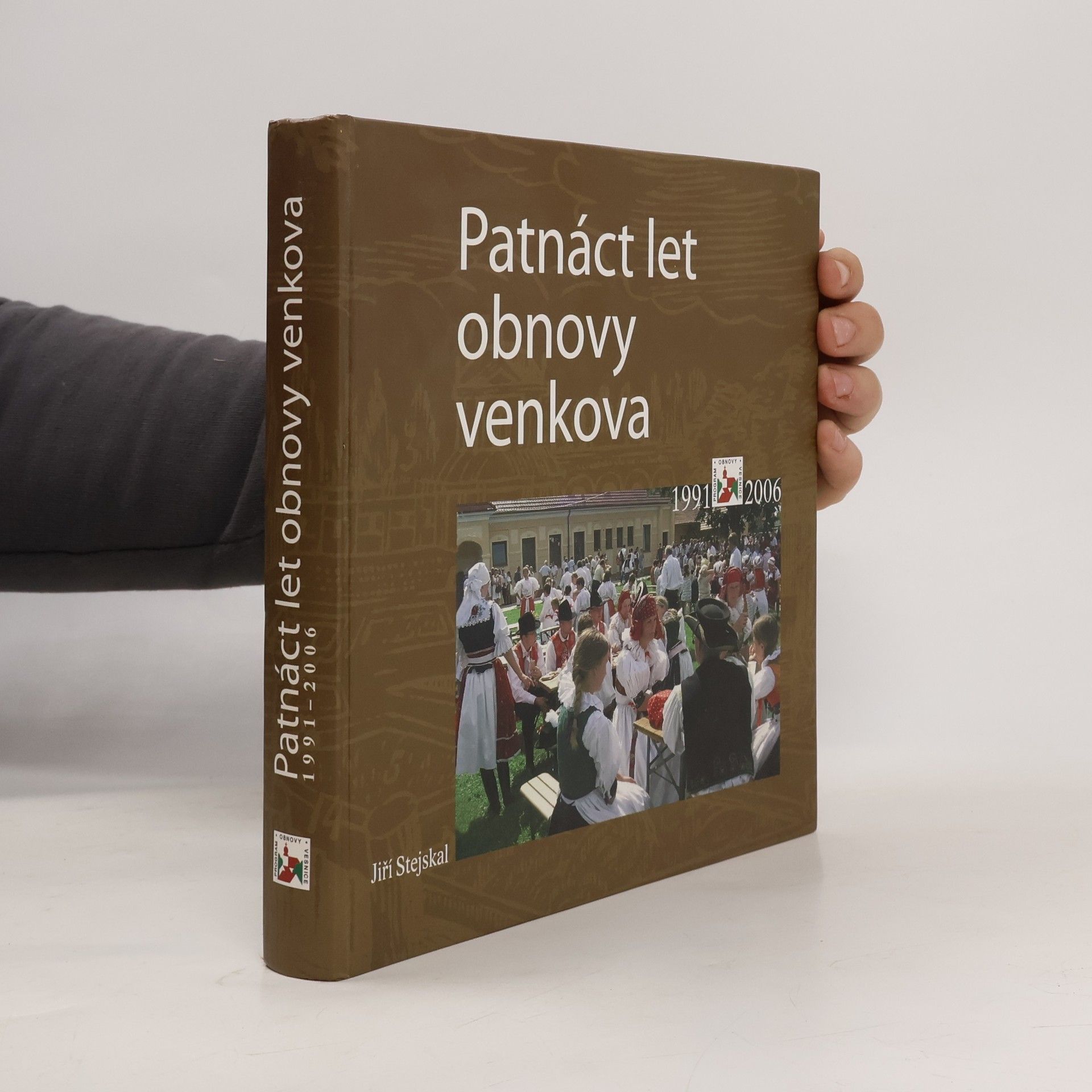 Patnáct let obnovy venkova