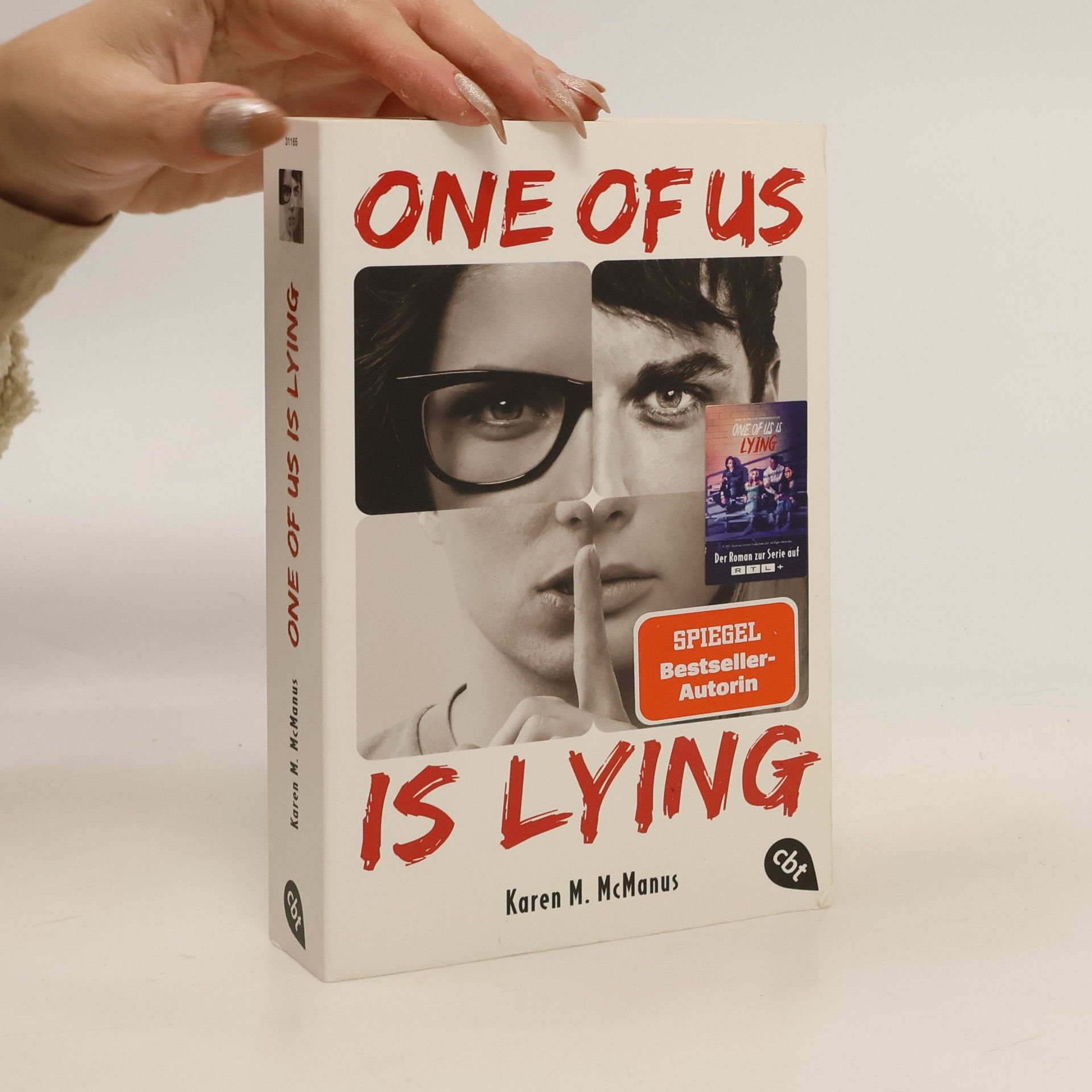 Karen M. McManus One of us is lying