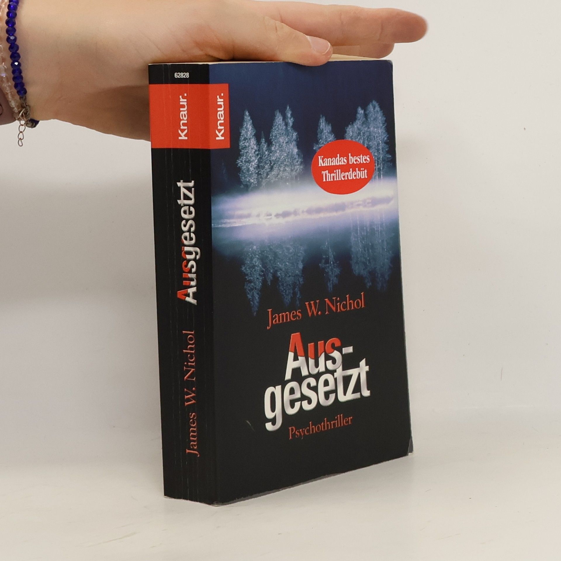 James W. Nichol Ausgesetzt