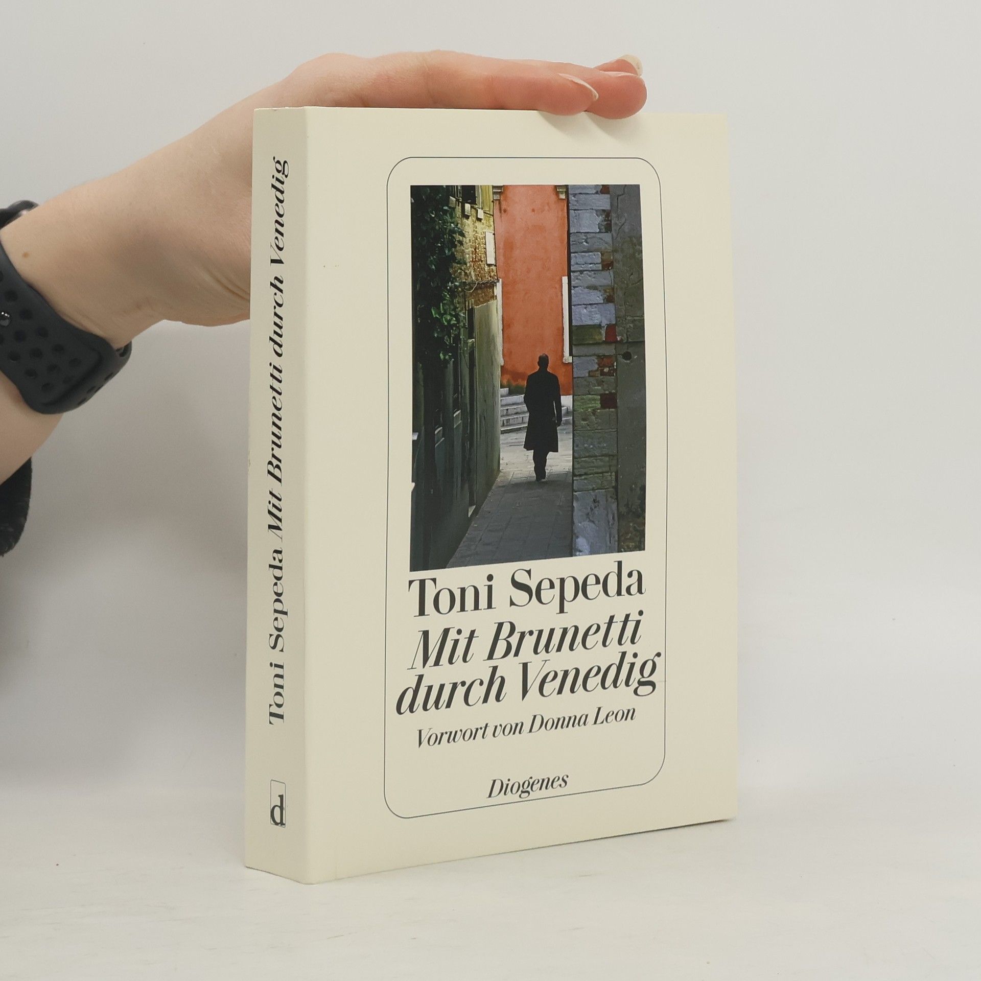 Toni Sepeda Mit Brunetti durch Venedig