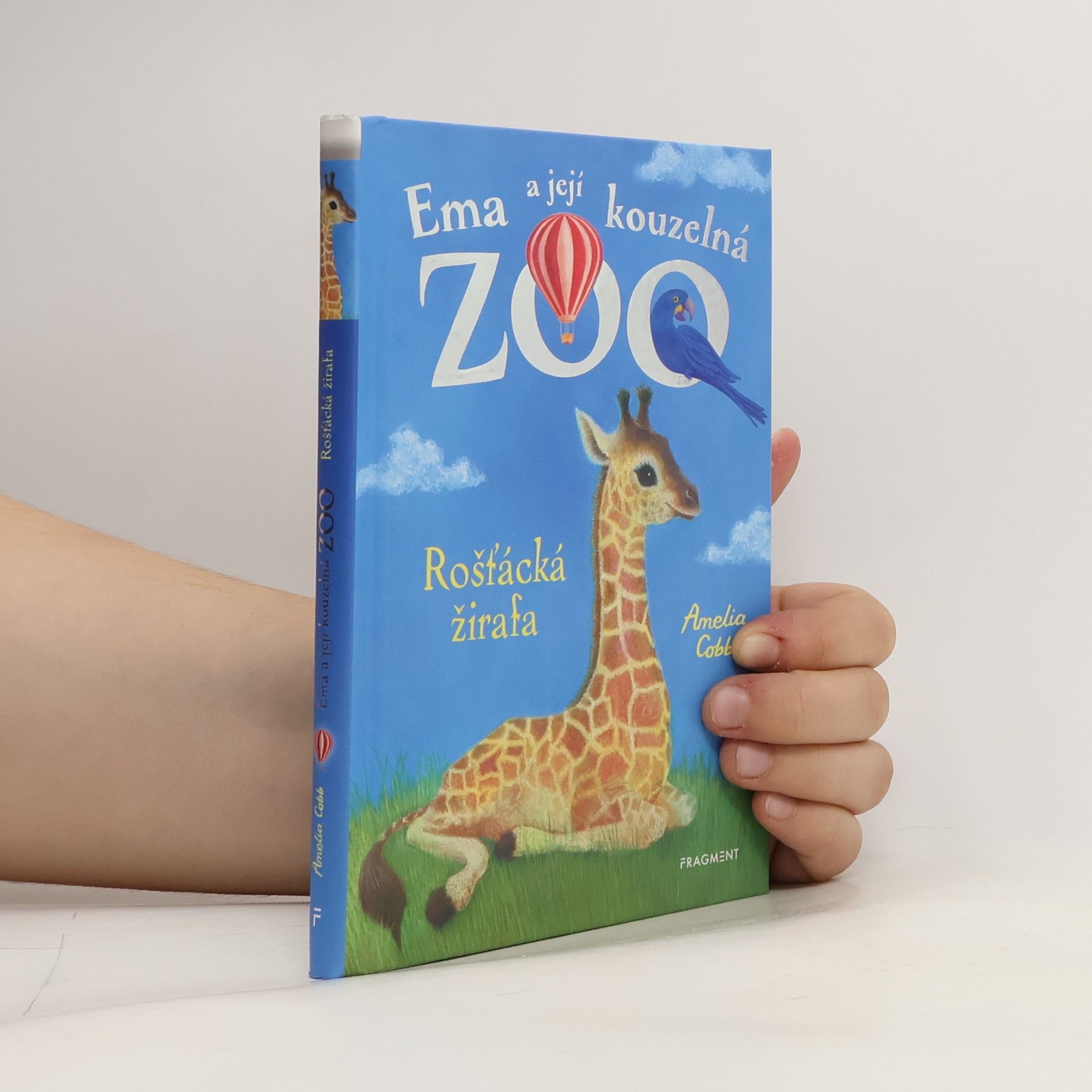 Amelia Cobb Ema a její kouzelná zoo. Rošťácká žirafa