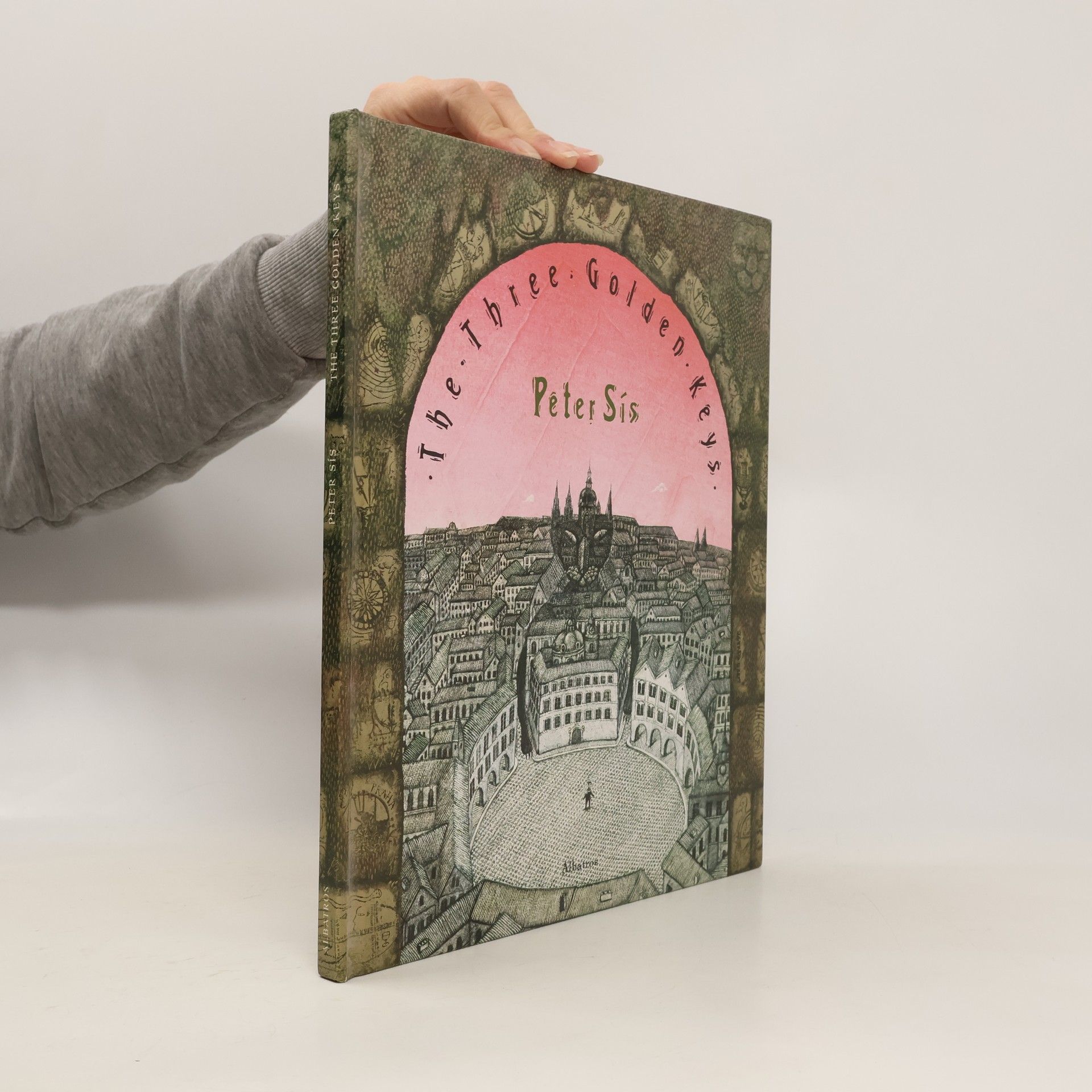 Petr Sís The Three Golden Keys