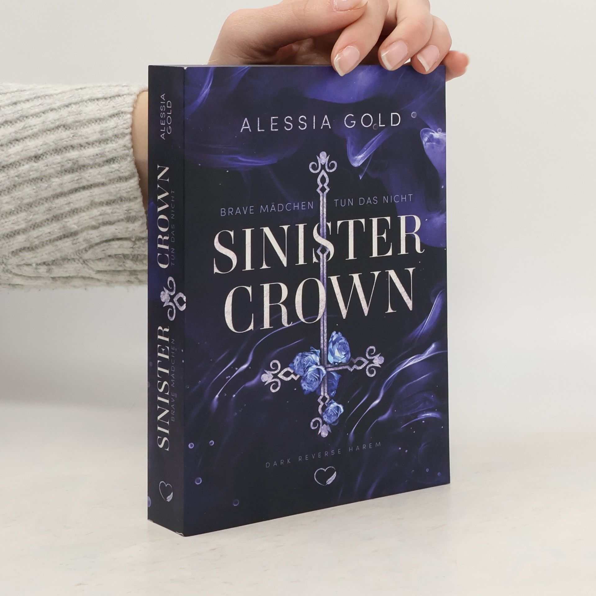 Alessia Gold Sinister Crown