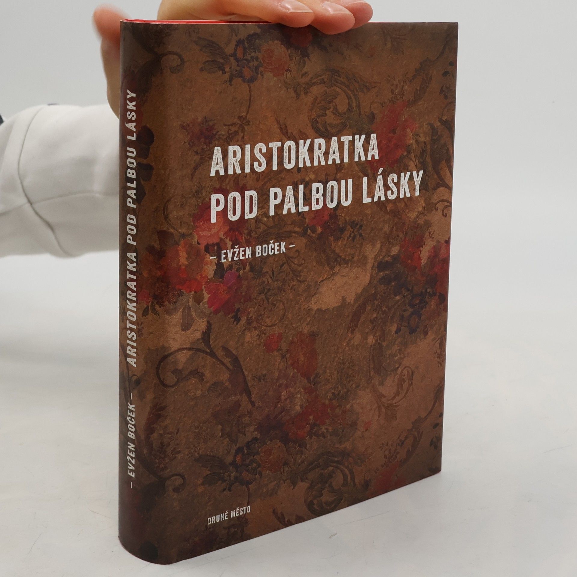 Evžen Boček Aristokratka pod palbou lásky
