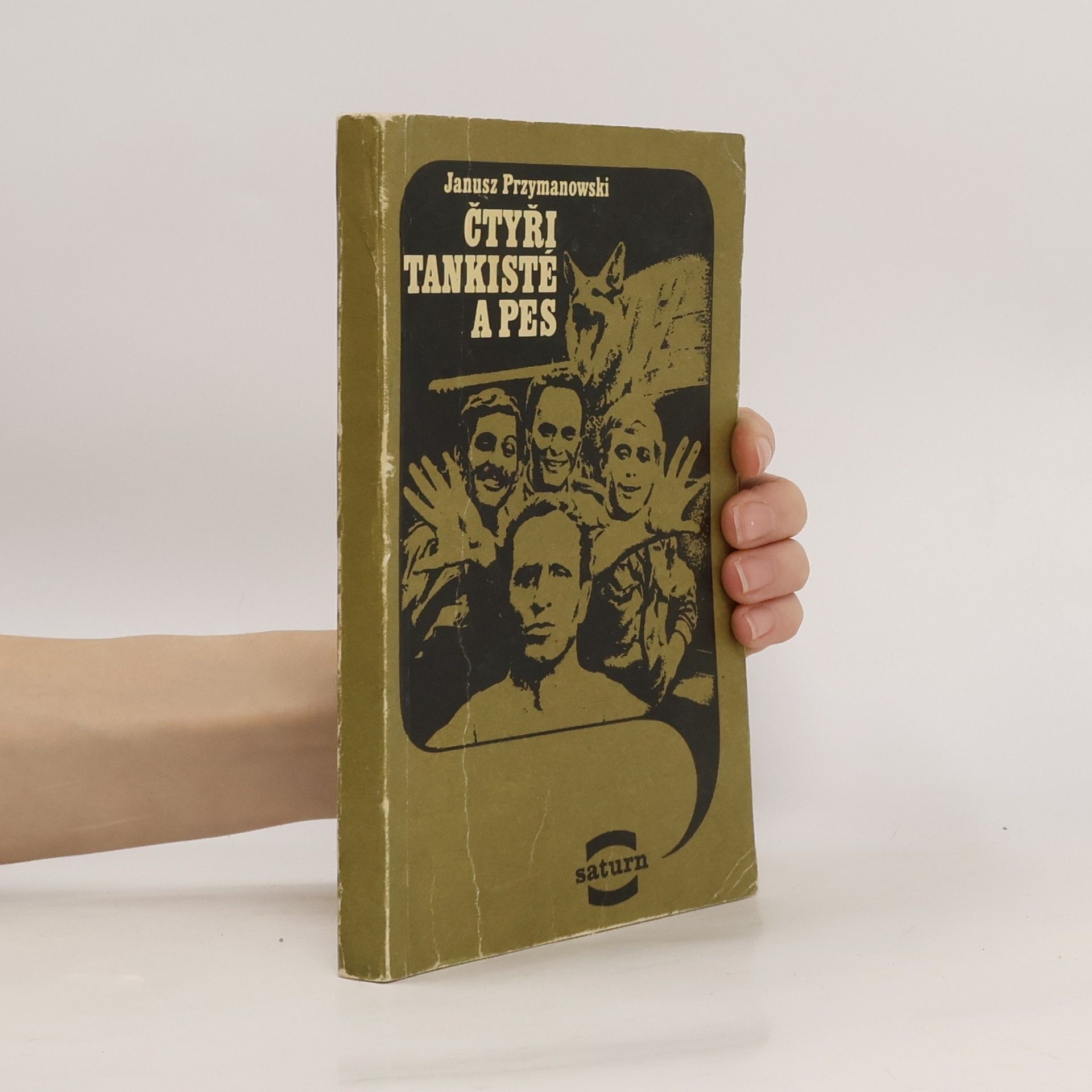 Janusz Przymanowski Čtyři tankisté a pes