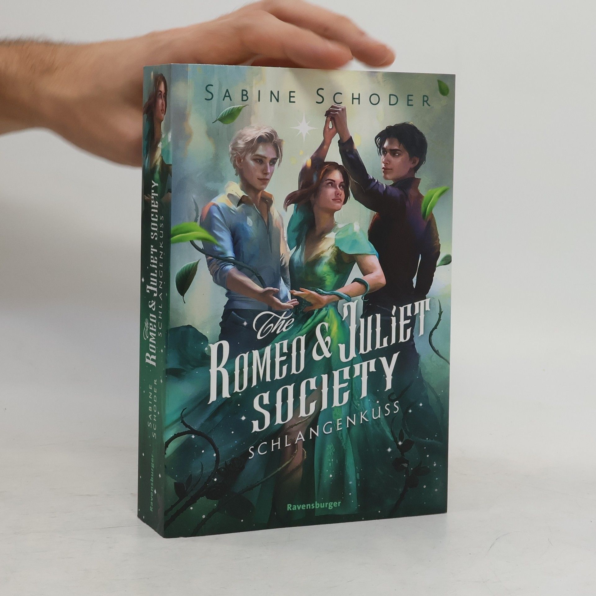 The Romeo and Juliet Society. Schlangenkuss