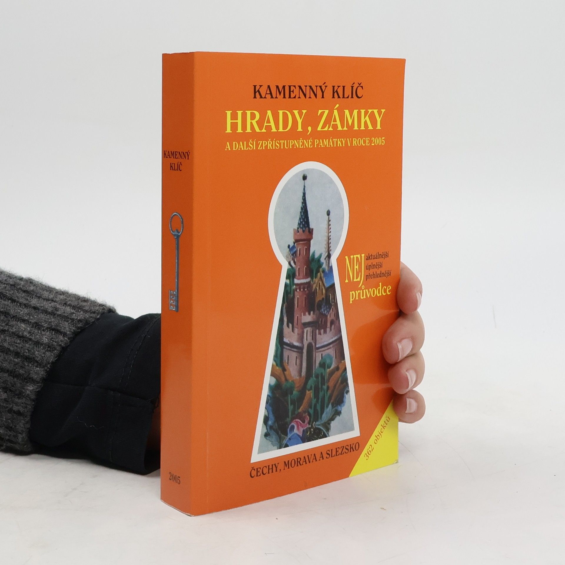 Hrady, zámky a další zpřístupněné památky v roce 2005 - Čechy, Morava, Slezko