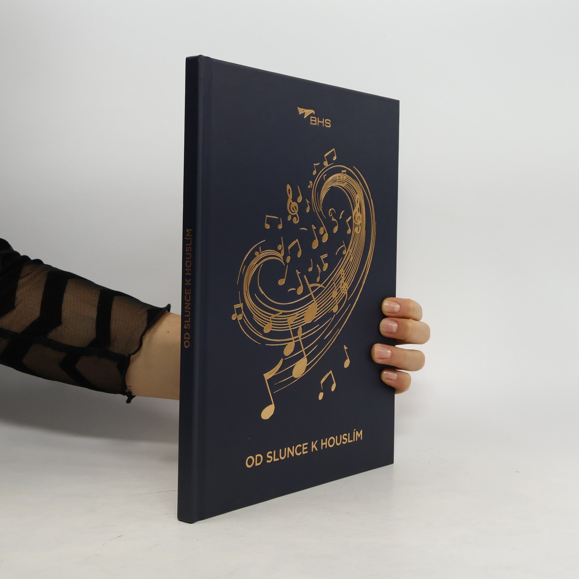 Od Slunce k houslím