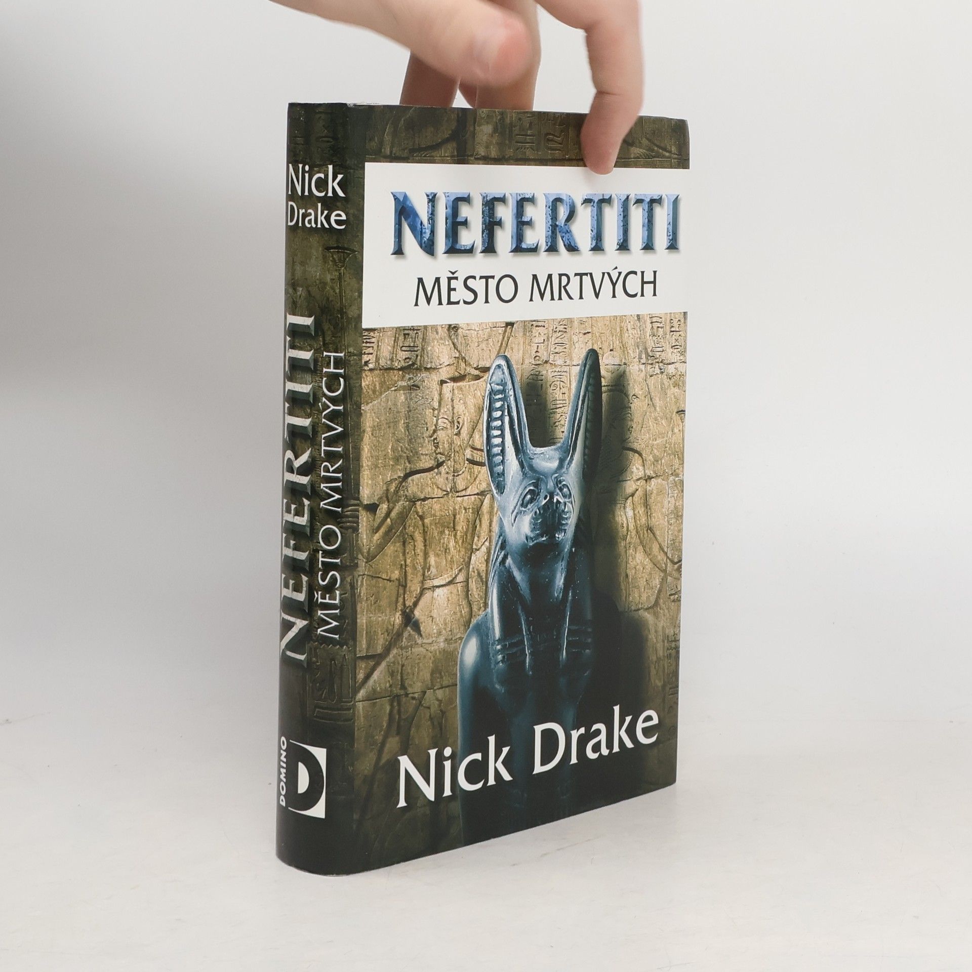 Nefertiti: Město mrtvých