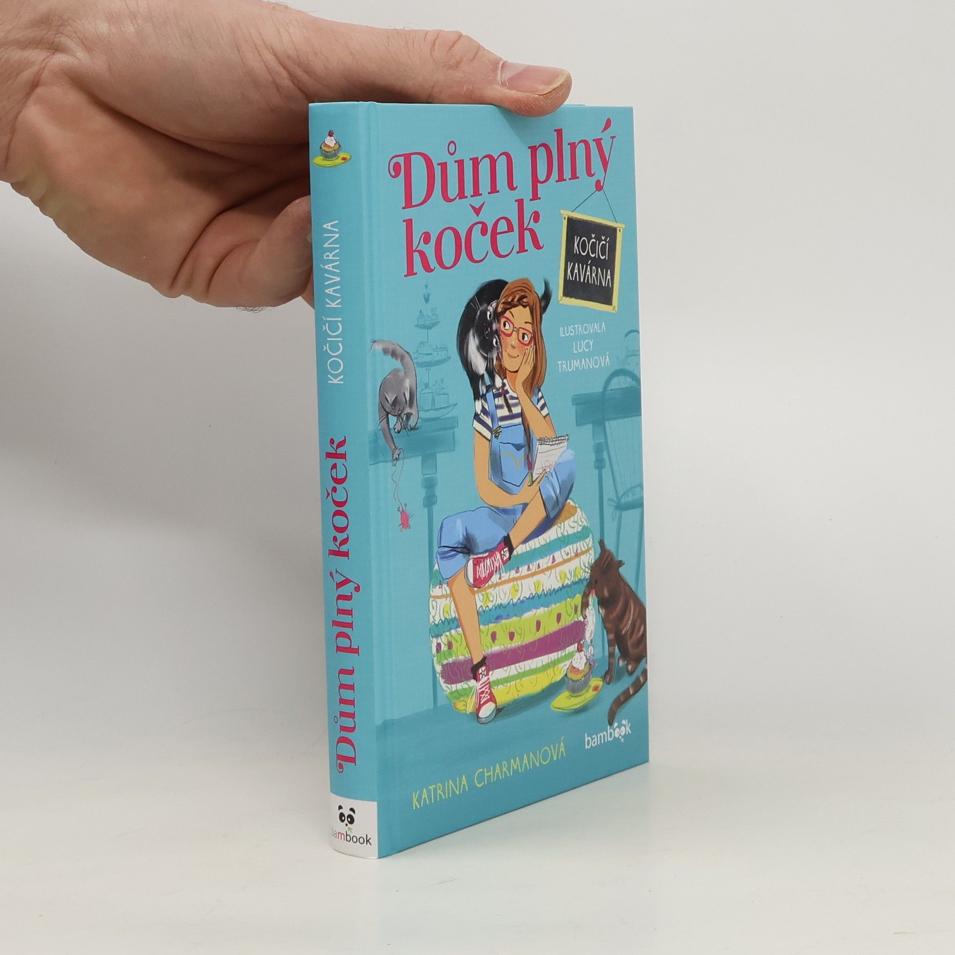 Katrina Charman Dům plný koček – Kočičí kavárna