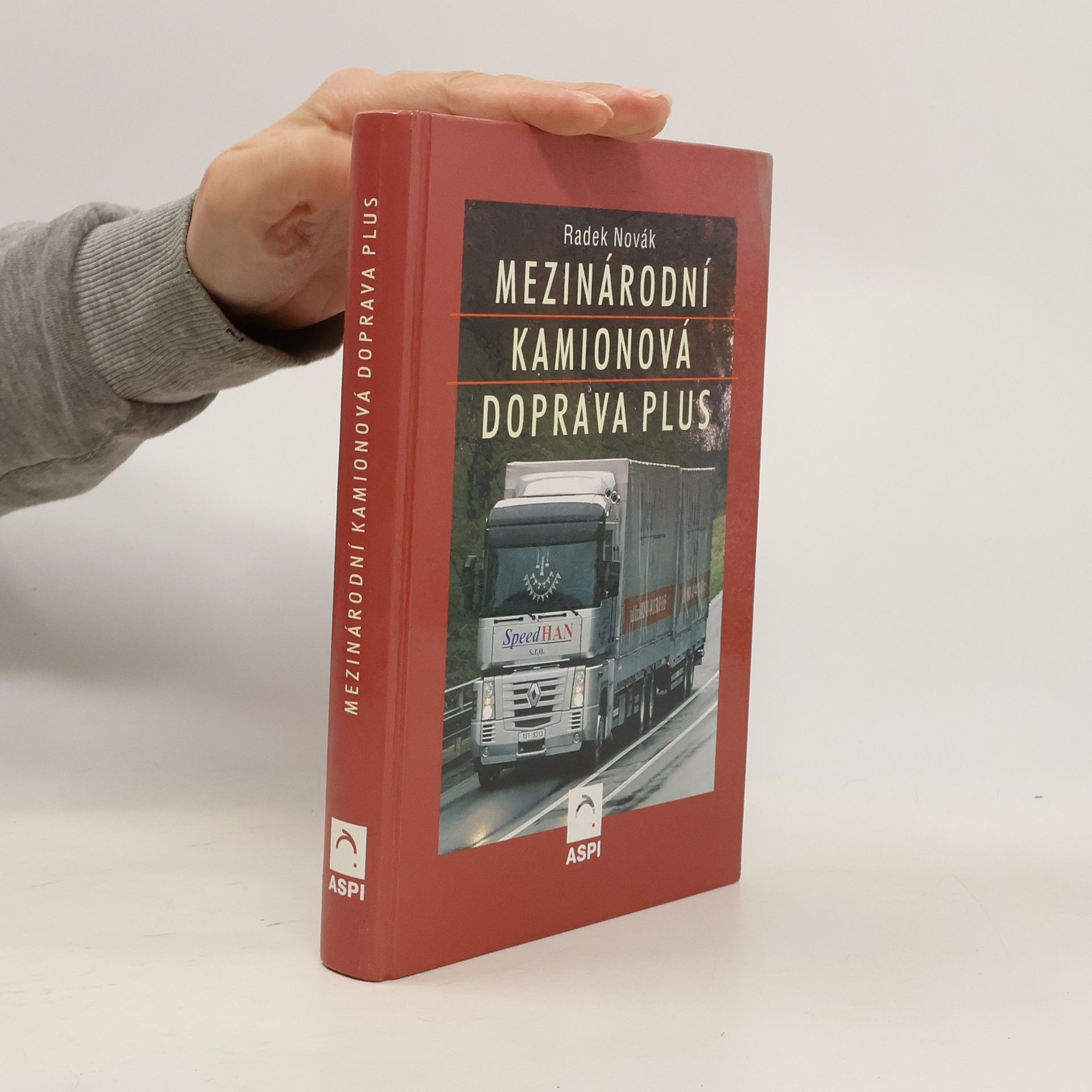 Radek Novák Mezinárodní kamionová doprava plus