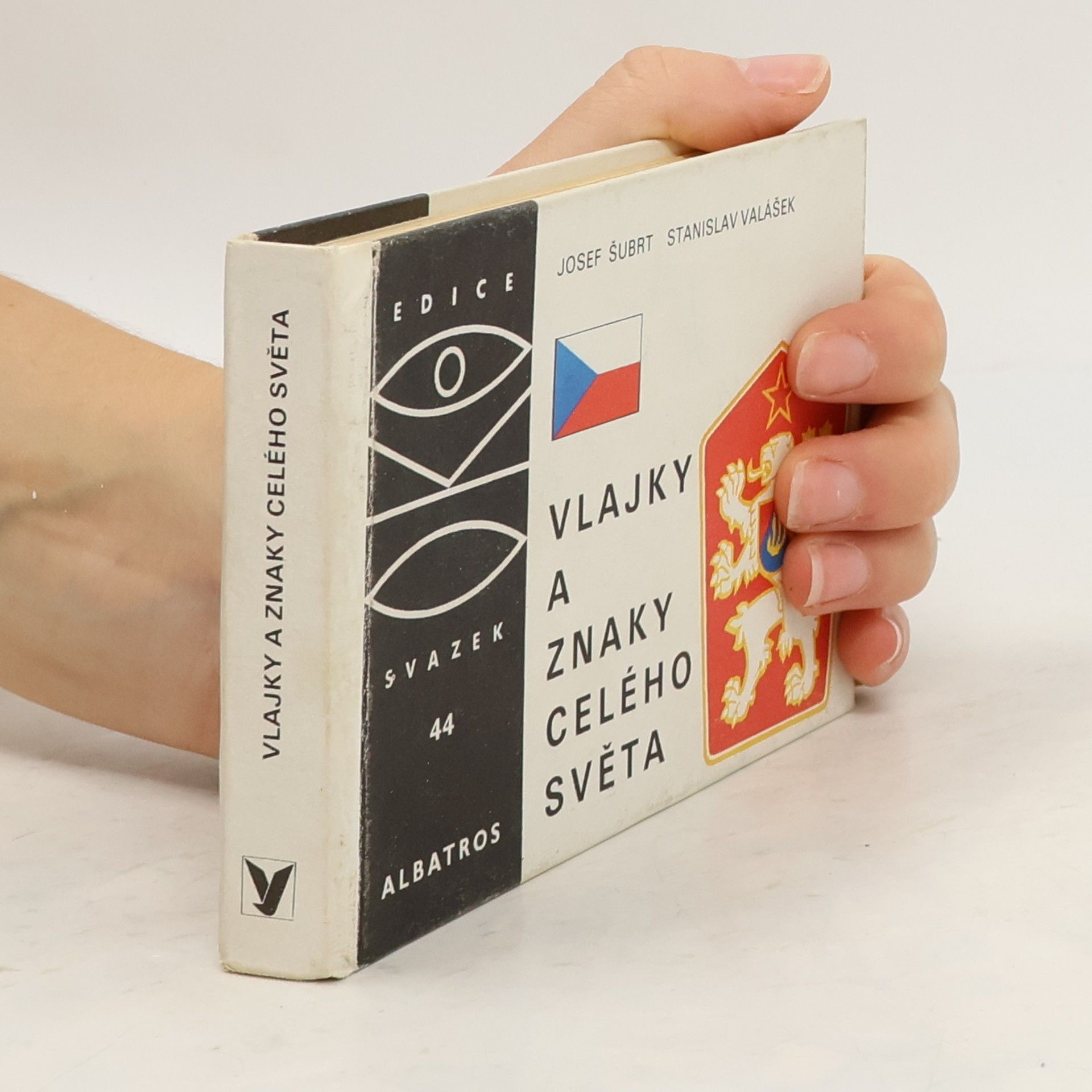 Vlajky a znaky celého světa