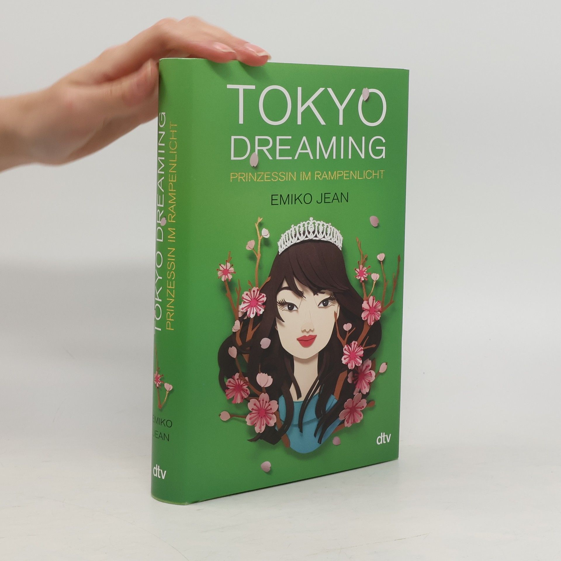 Emiko Jean Tokyo dreaming