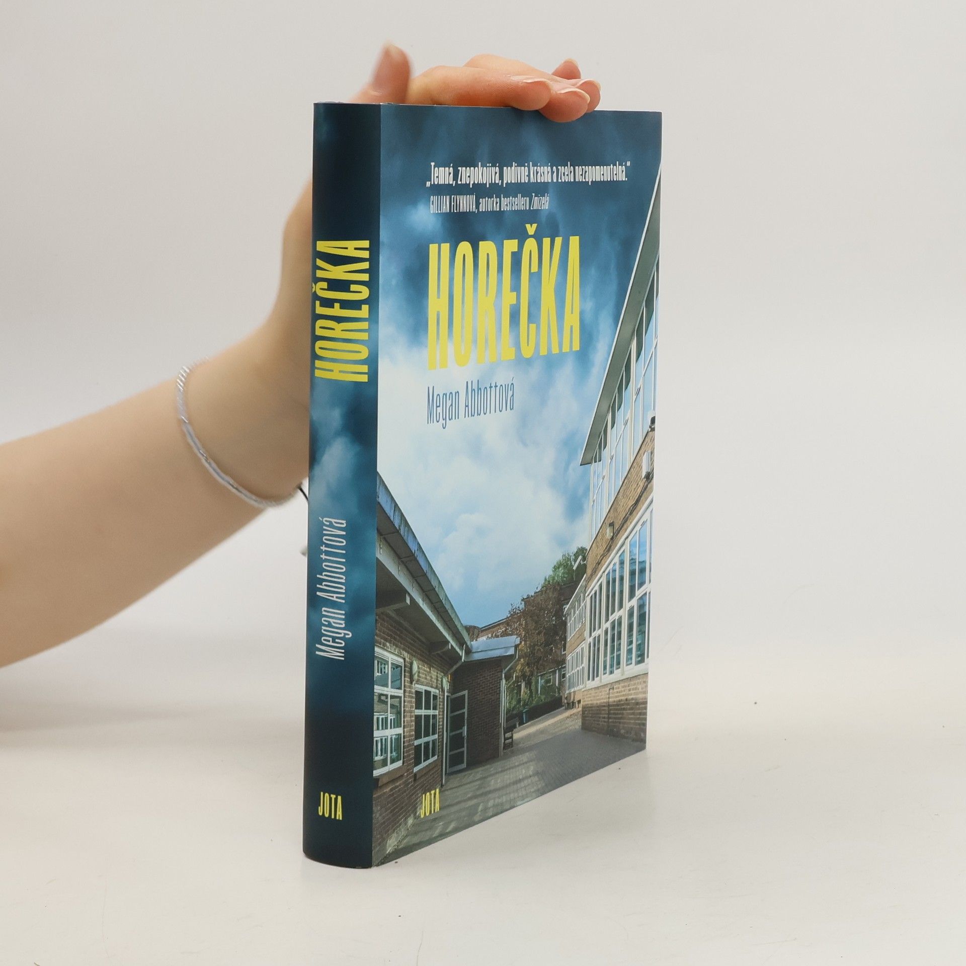 Megan Abbott Horečka