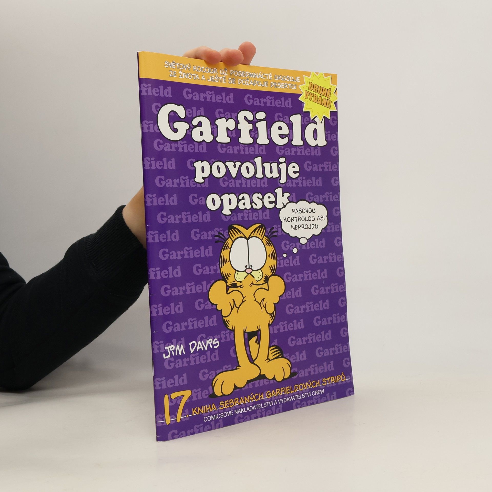 Jim Davis Garfield povoluje opasek