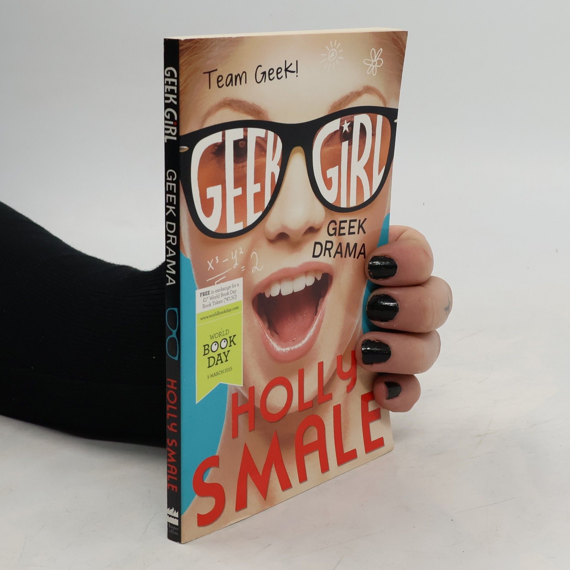 Holly Smale Geek Drama