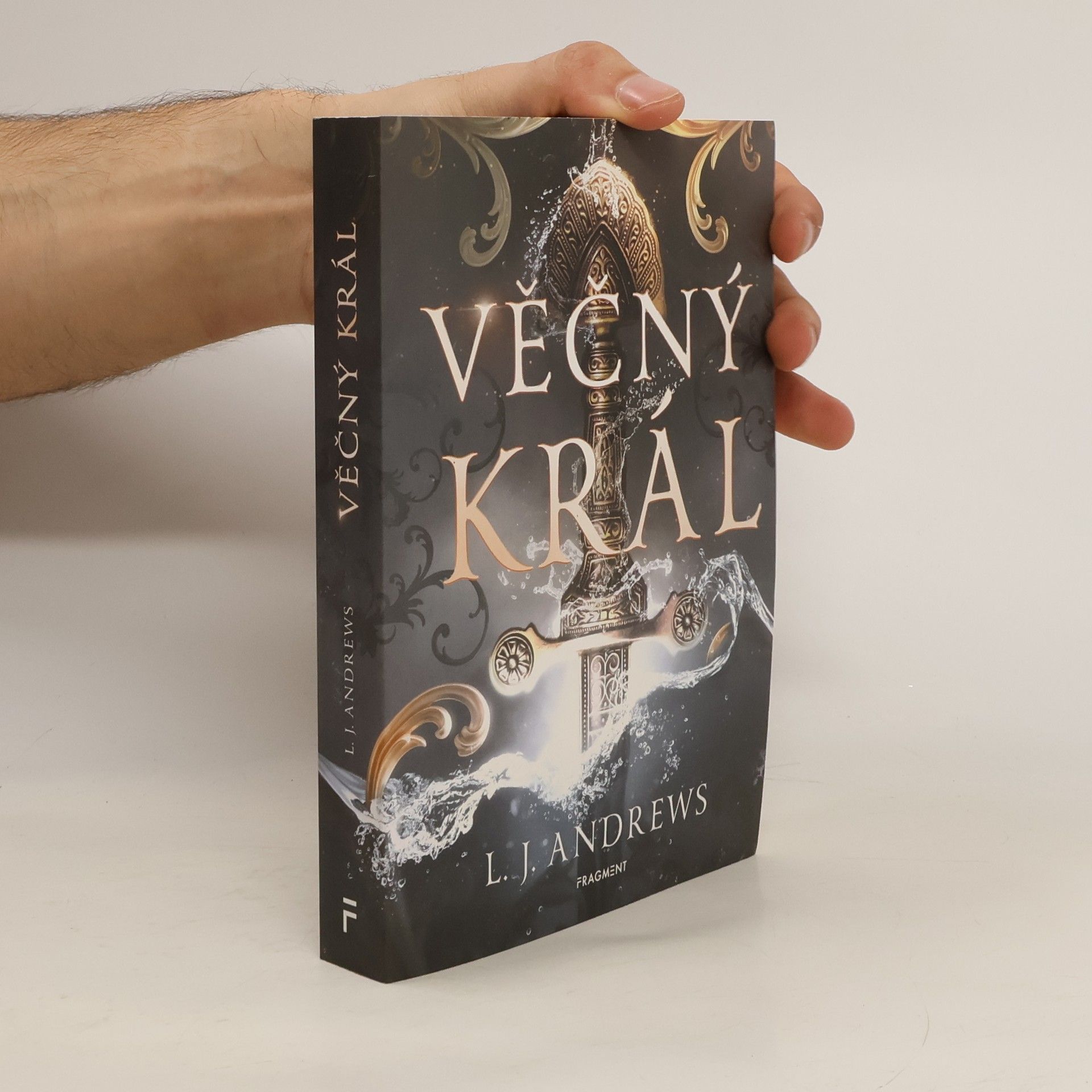 L.J. Andrews Věčný král