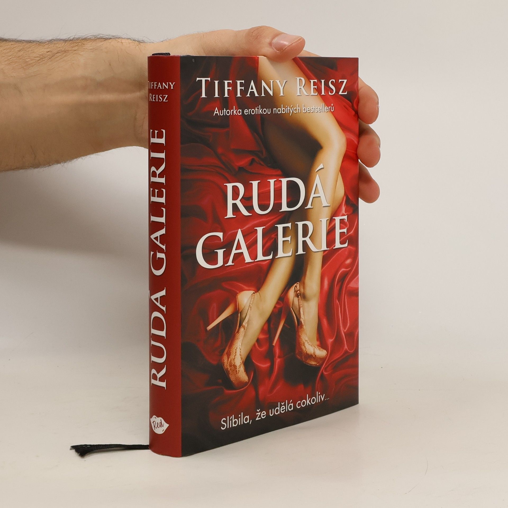 Tiffany Reisz Rudá galerie