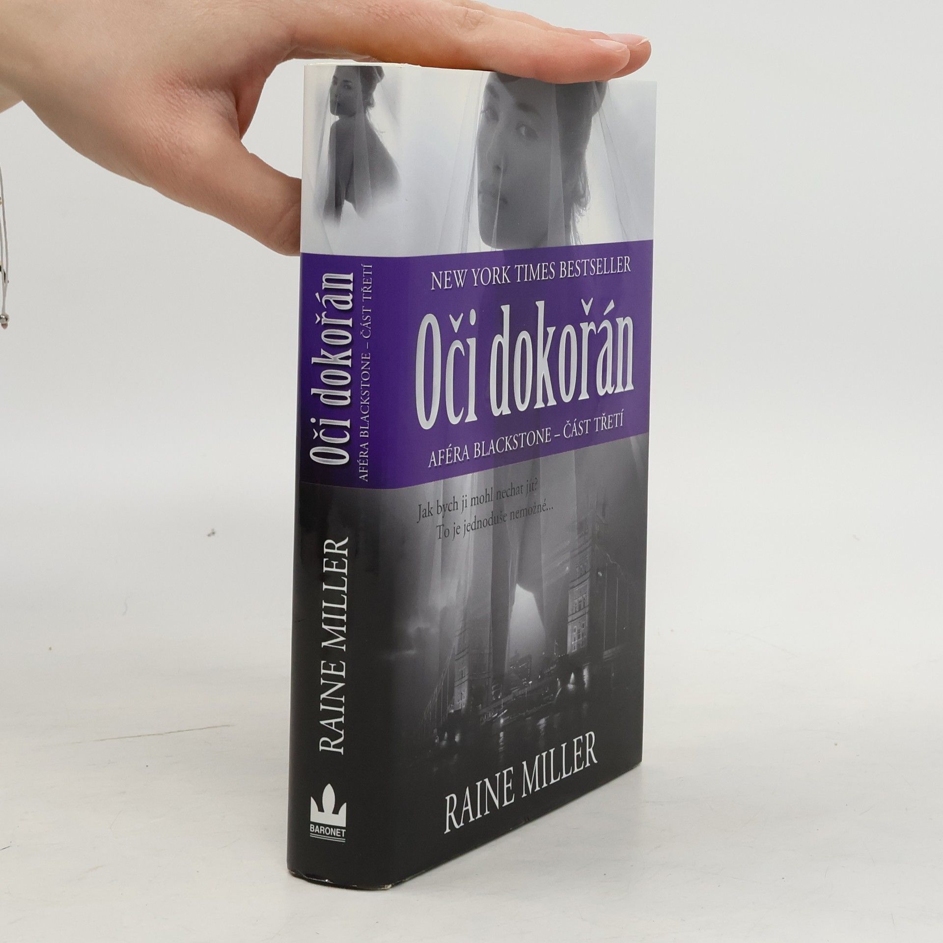 Raine Miller Oči dokořán