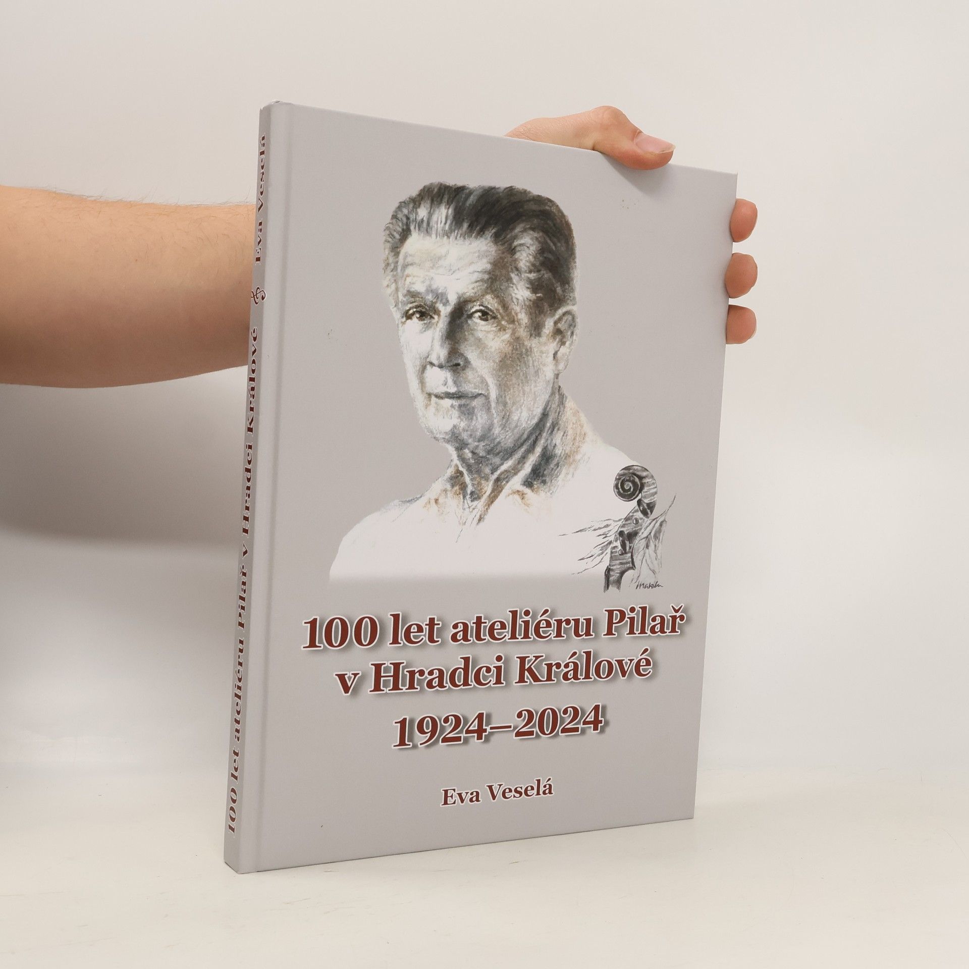 100 let ateliéru Pilař v Hradci Králové : 1924-2024