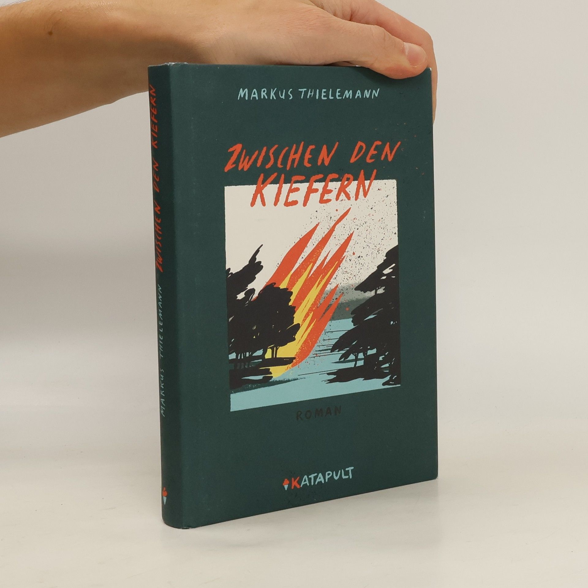 Zwischen den Kiefern