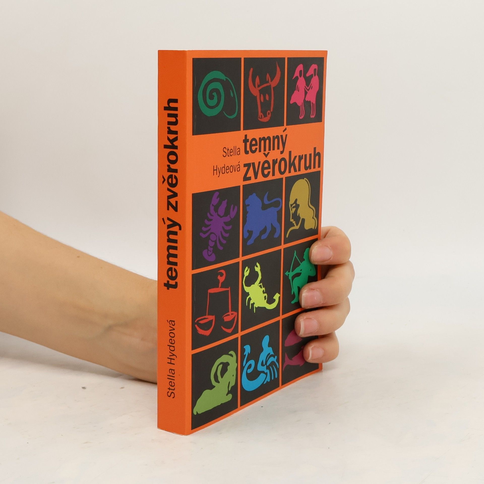 Stella Hyde Temný zvěrokruh