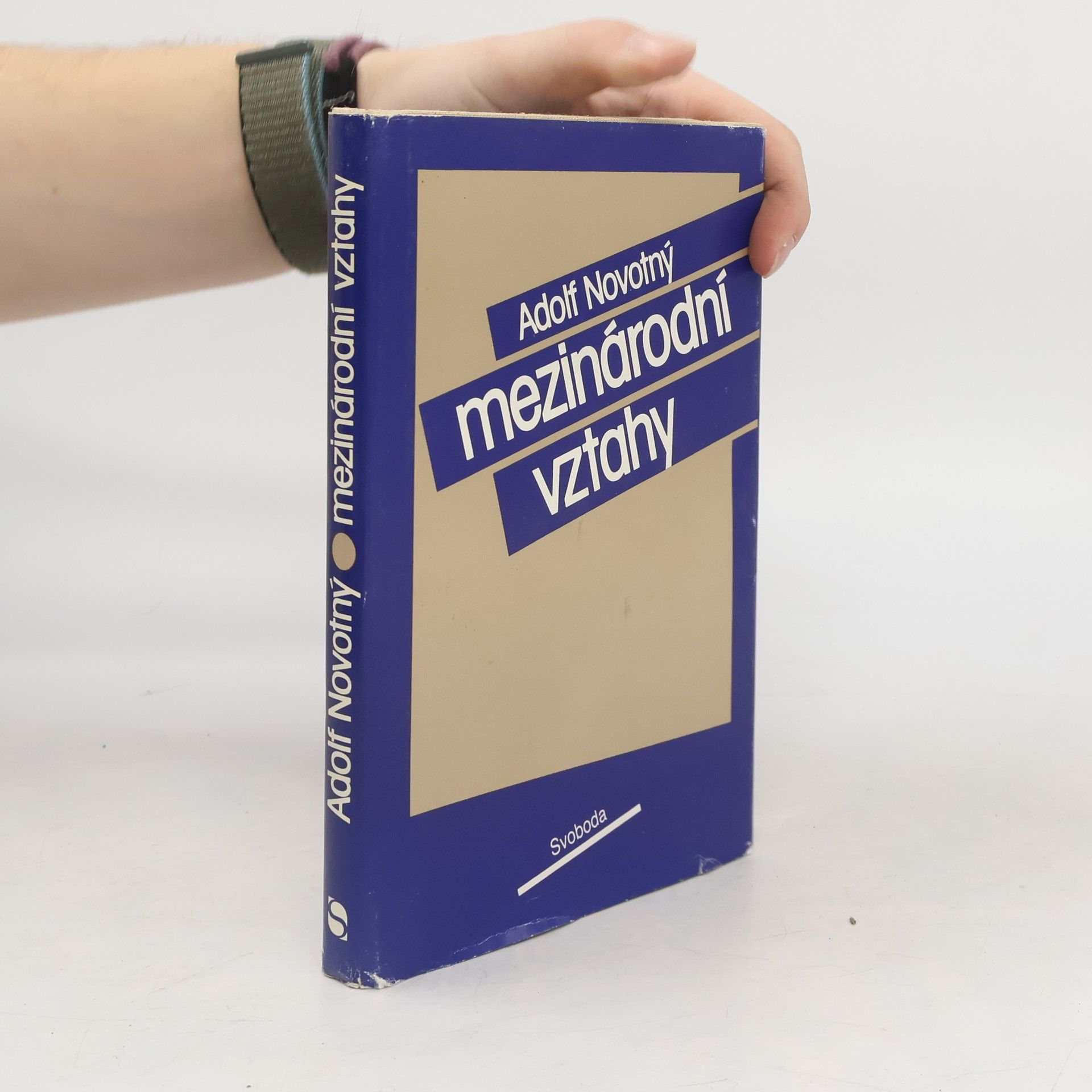 Adolf Novotný Mezinárodní vztahy