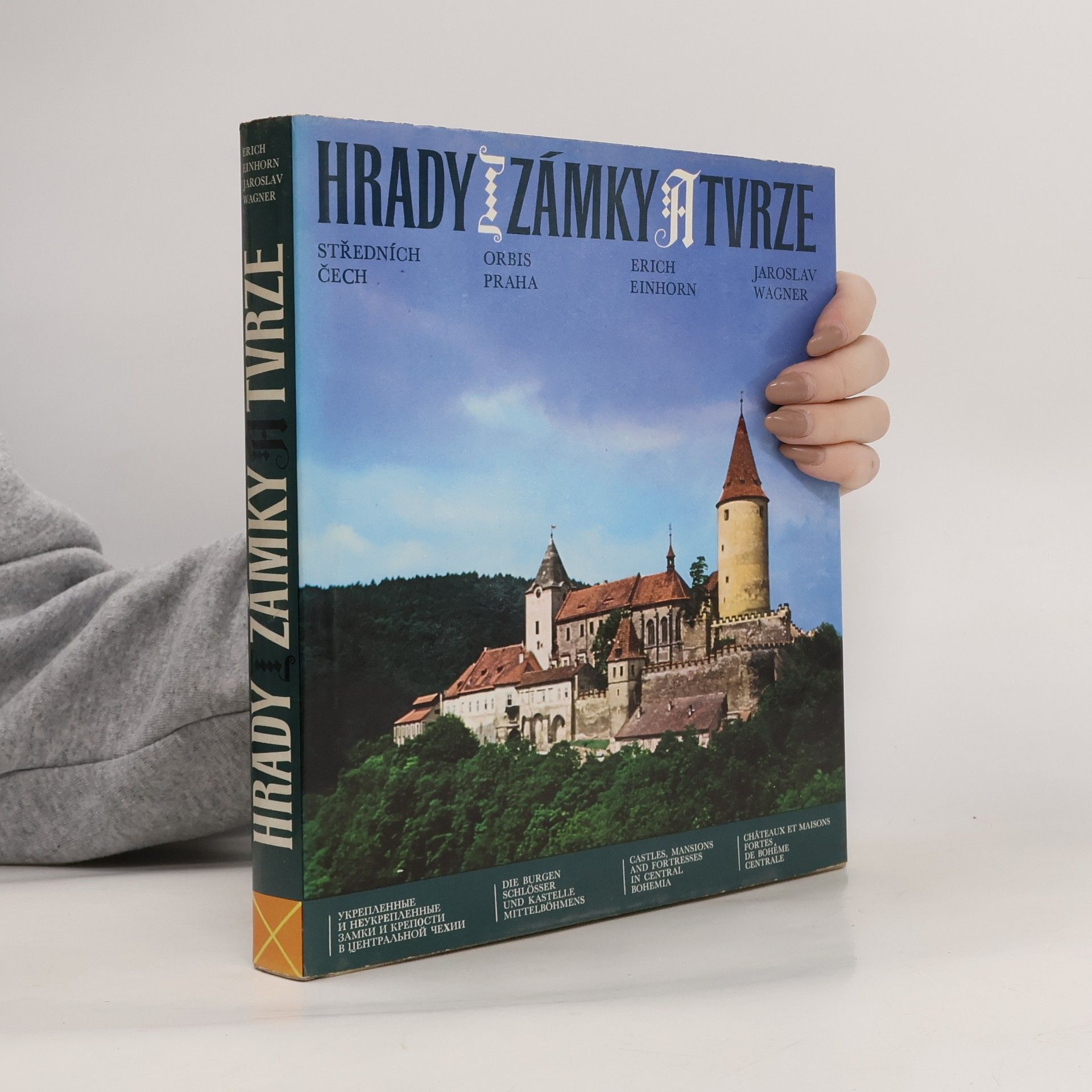 Hrady, zámky a tvrze středních Čech