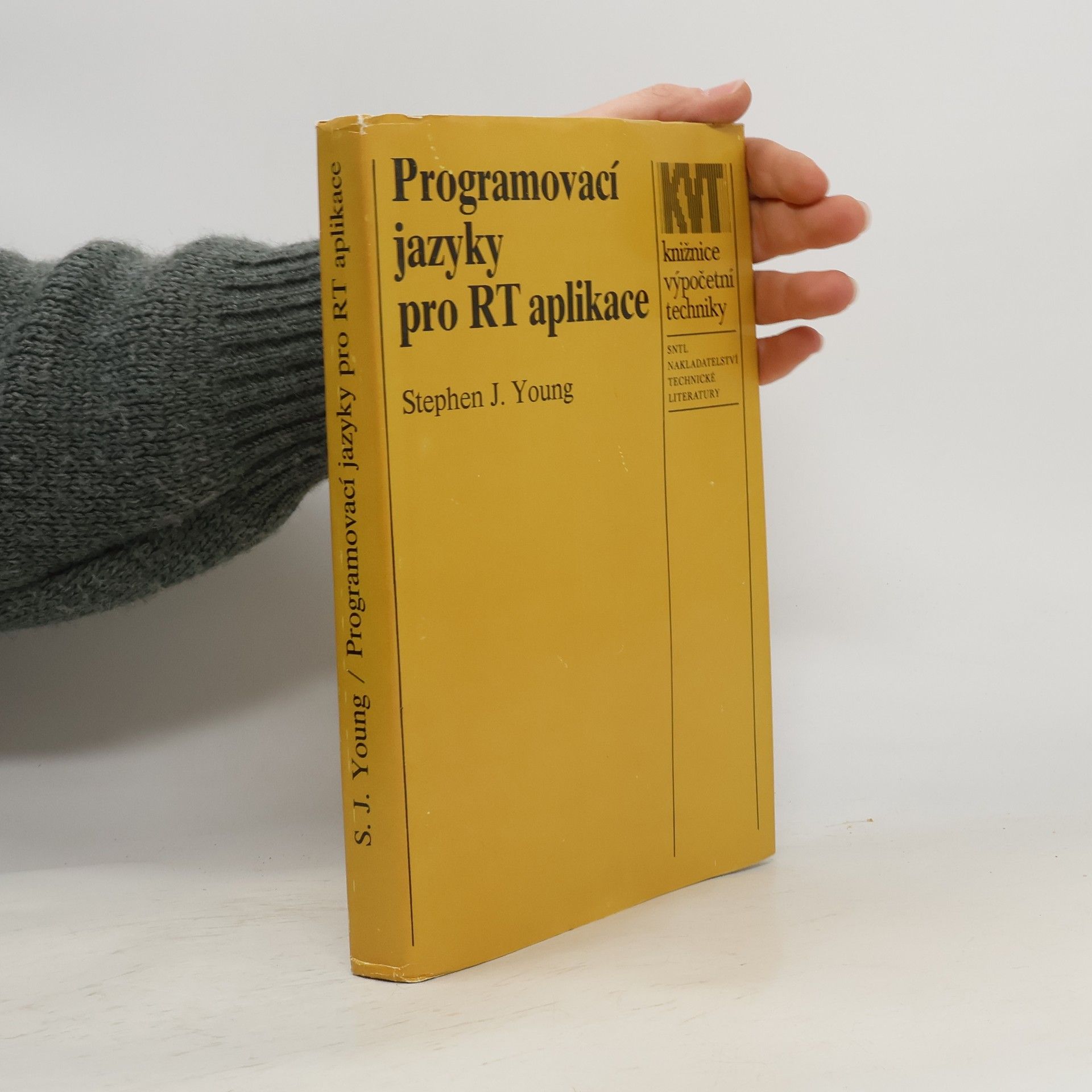 Stephen J. Young Programovací jazyky pro RT-aplikace