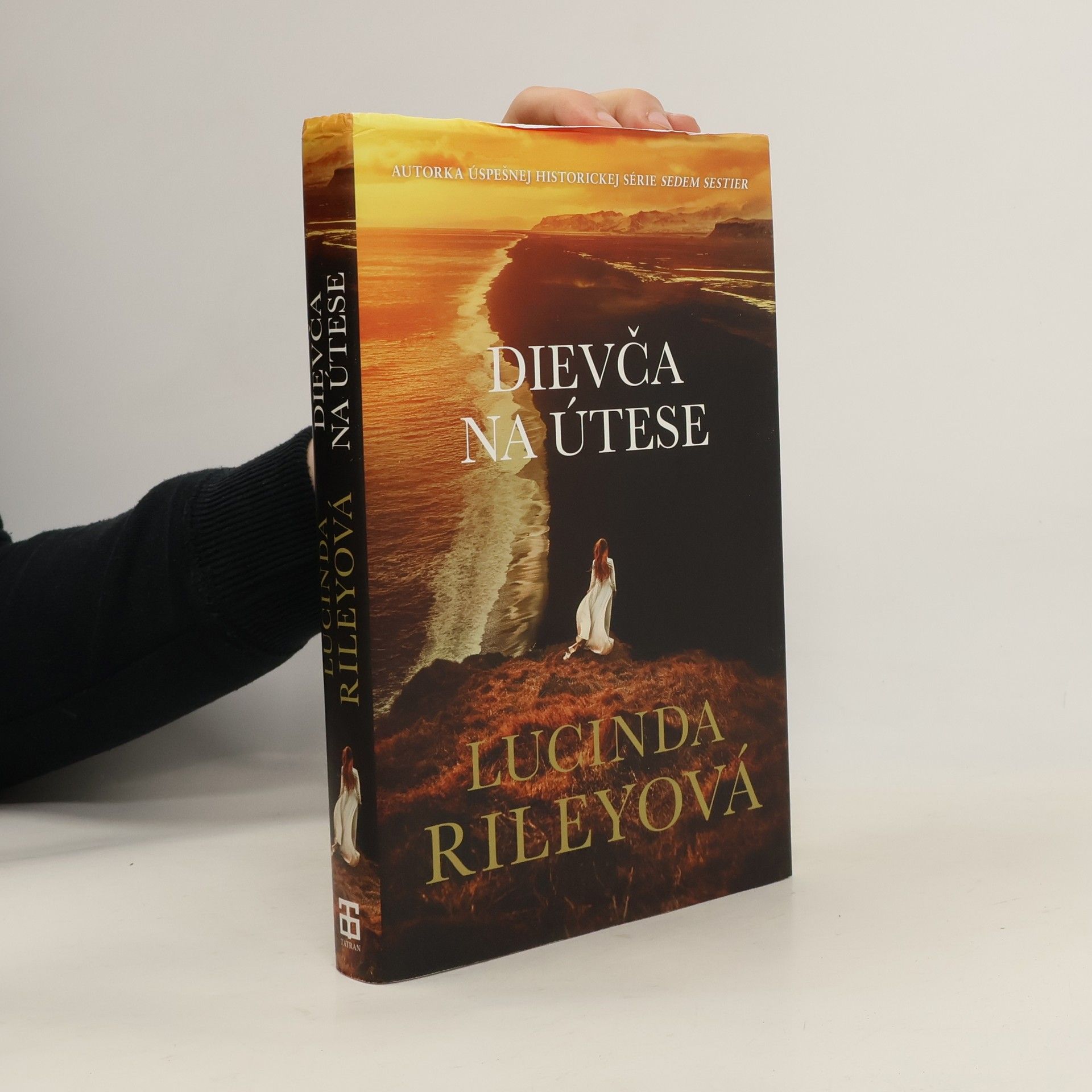 Lucinda Riley Dievča na útese