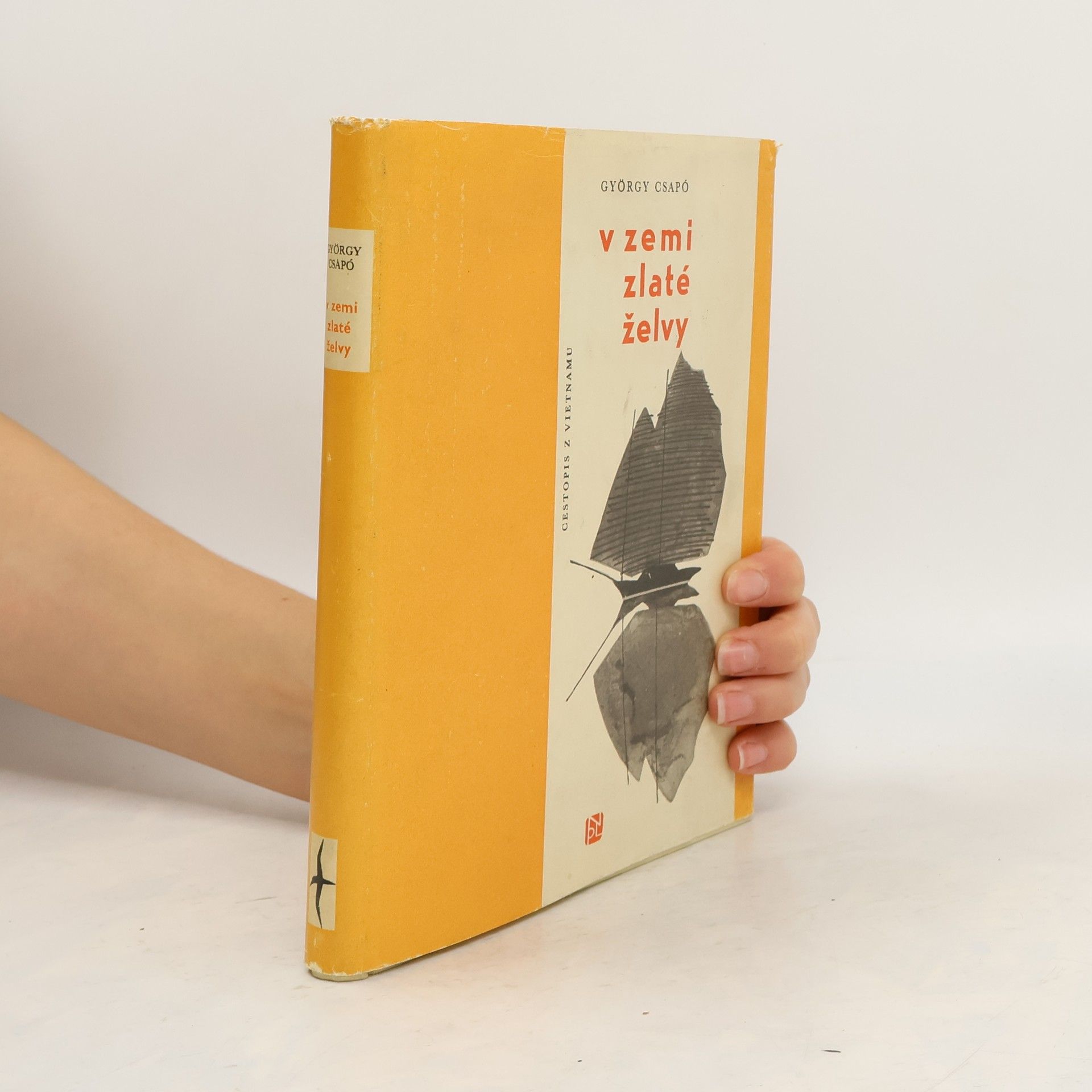 György Csapó V zemi zlaté želvy