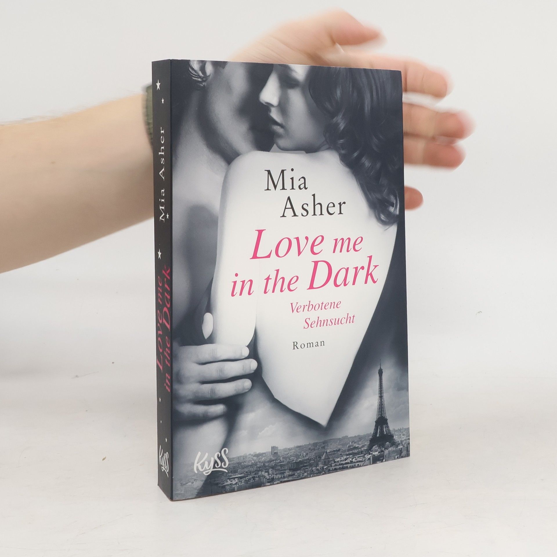 Love me in the dark – verbotene Sehnsucht