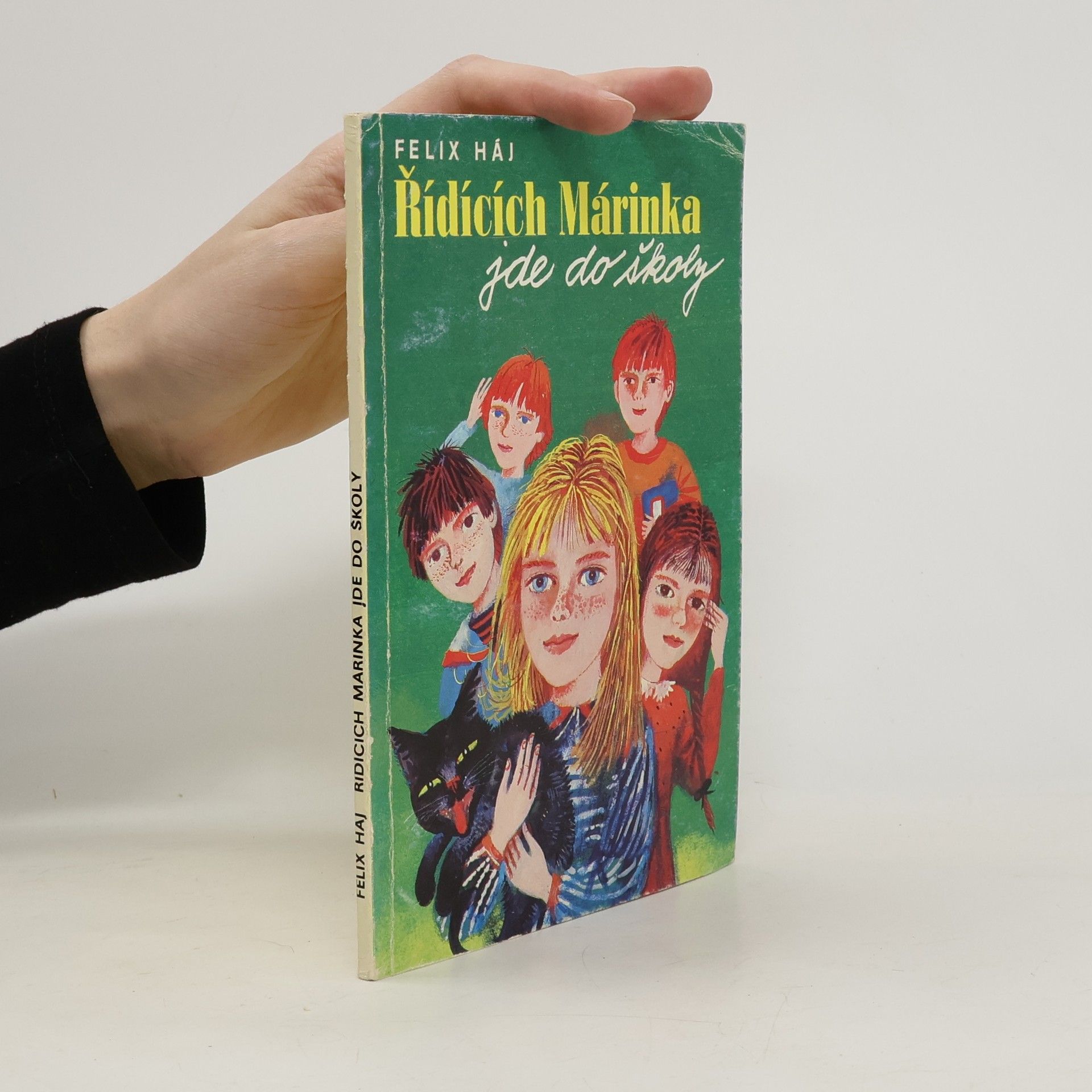Felix Haj Řídících Márinka jde do školy