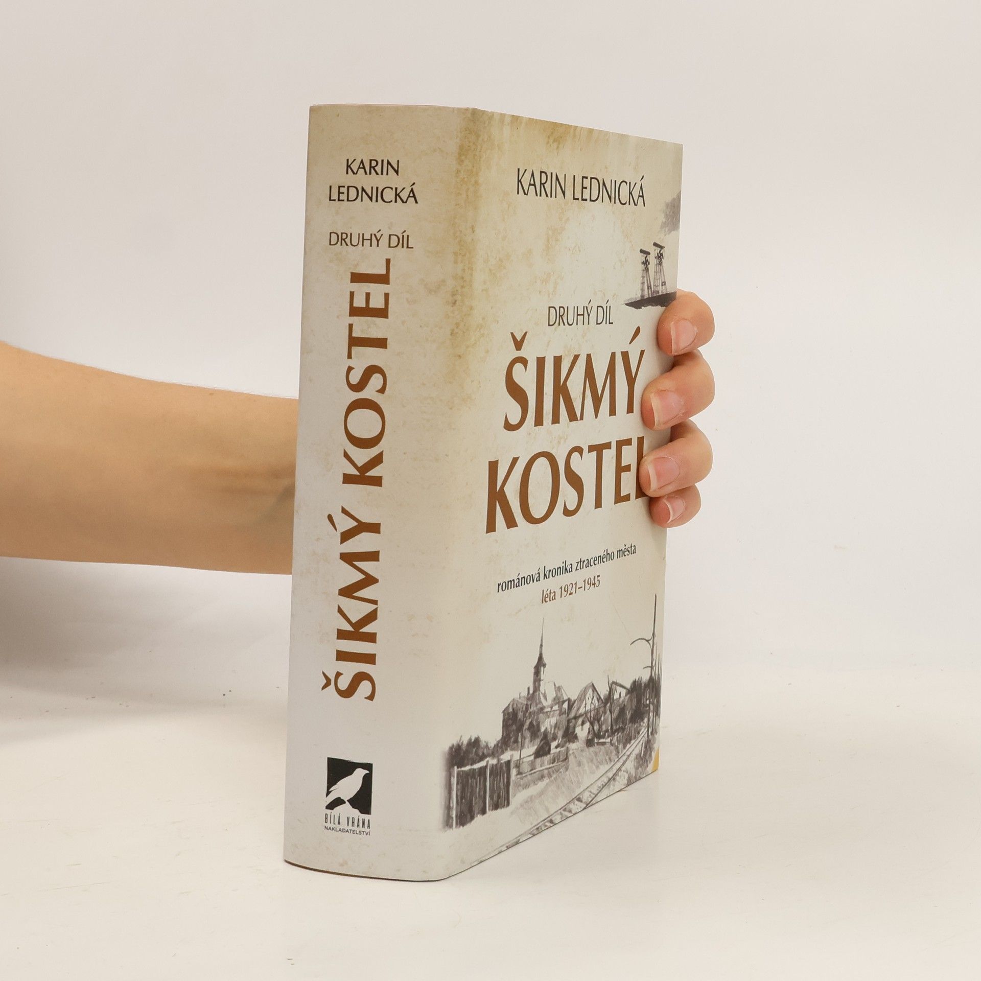 Karin Lednická Šikmý kostel 2