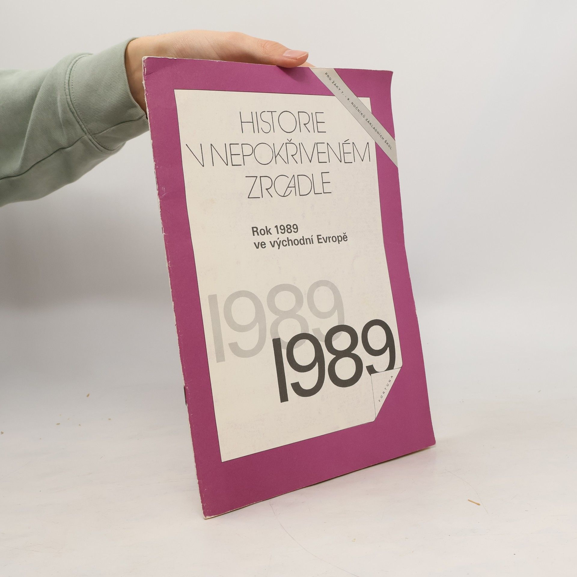 Vlastimil Ježek Historie v nepokřiveném zrcadle. Rok 1989 ve východní Evropě