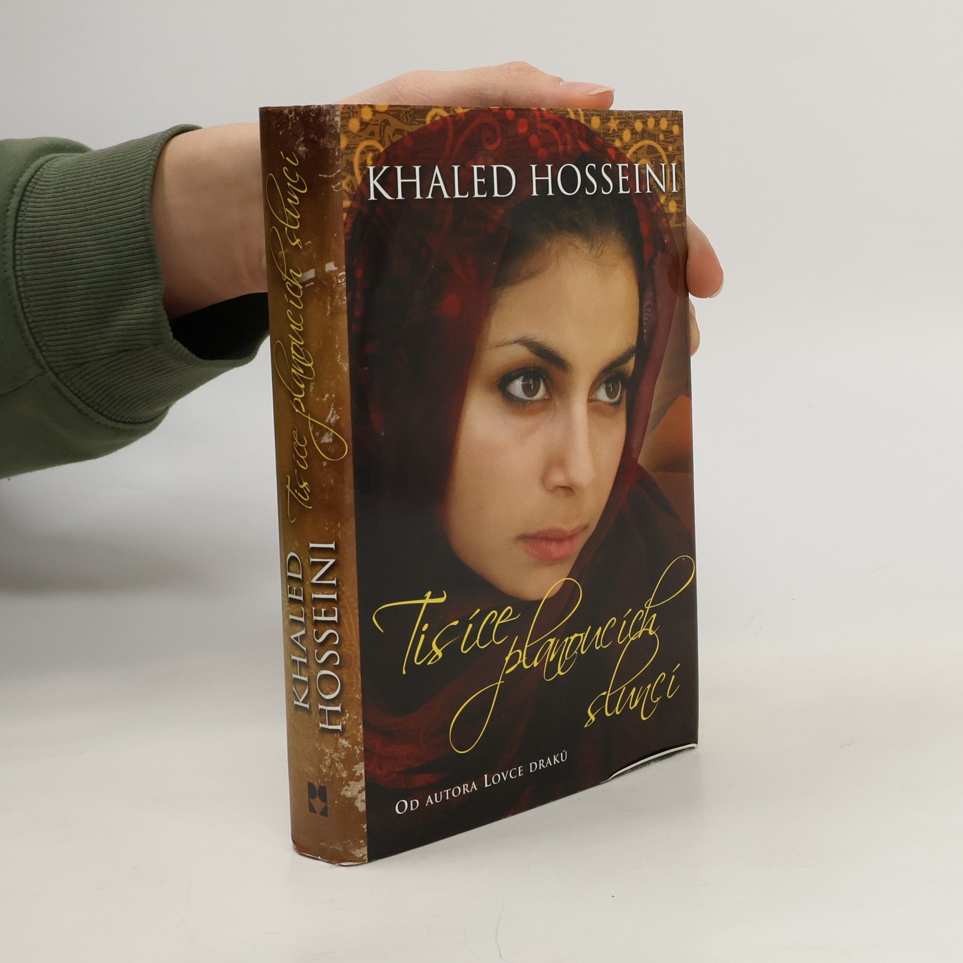 Khaled Hosseini Tisíce planoucích sluncí