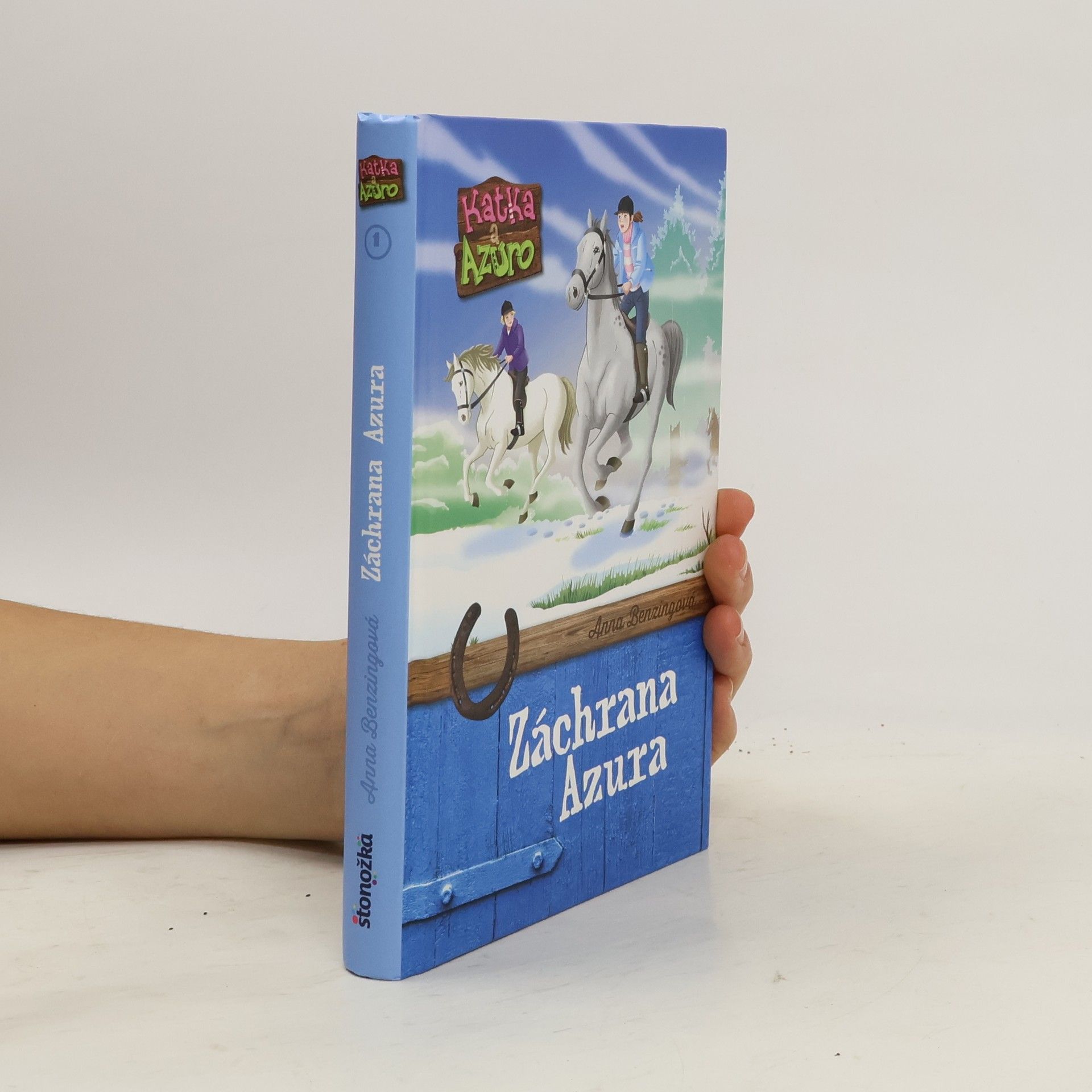 Anna Benzing Záchrana Azura
